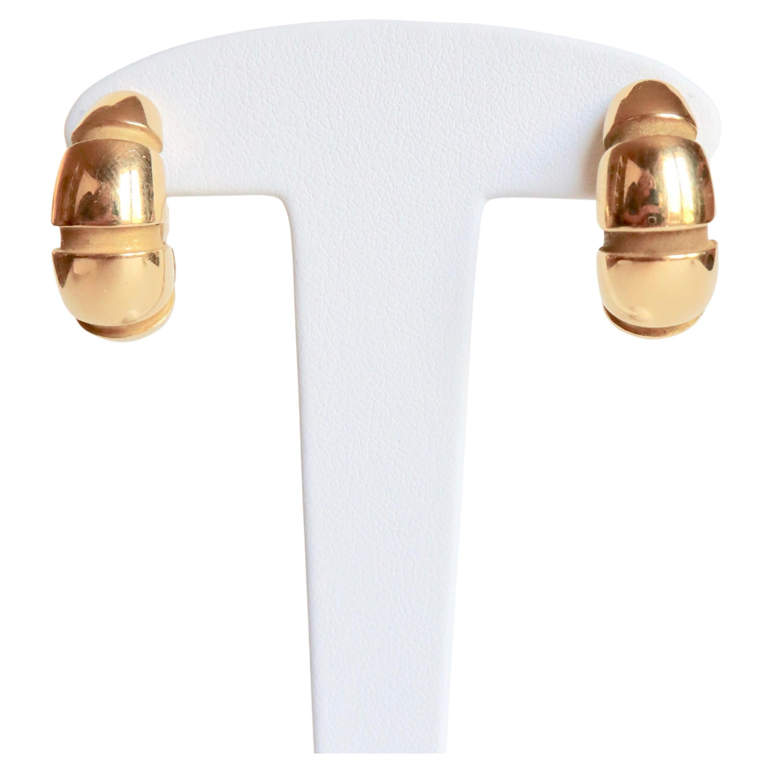 Mauboussin 1960 Clip Earrings in 18 Carat Yellow Gold Hoops