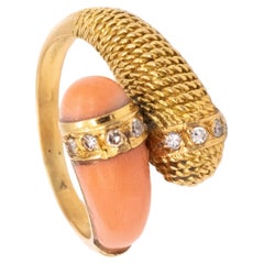 Mauboussin 1960 Paris Toi Et Moi Ring 18Kt Gold With Diamonds And Carved Coral
