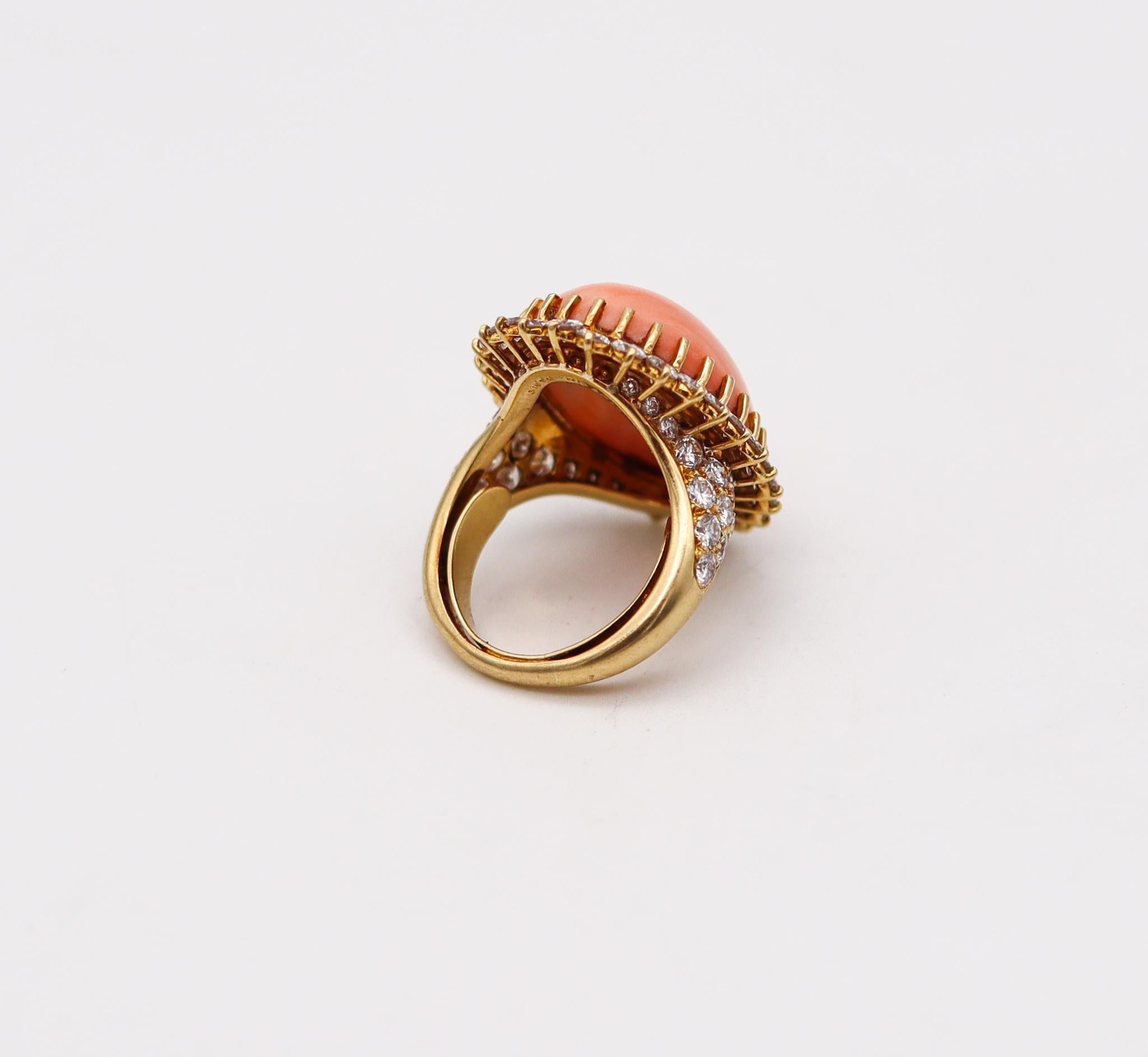 Mauboussin 1970 Paris Coral Cocktail Ring 18Kt Gold 28.66 Ctw Diamonds And Coral In Excellent Condition For Sale In Miami, FL