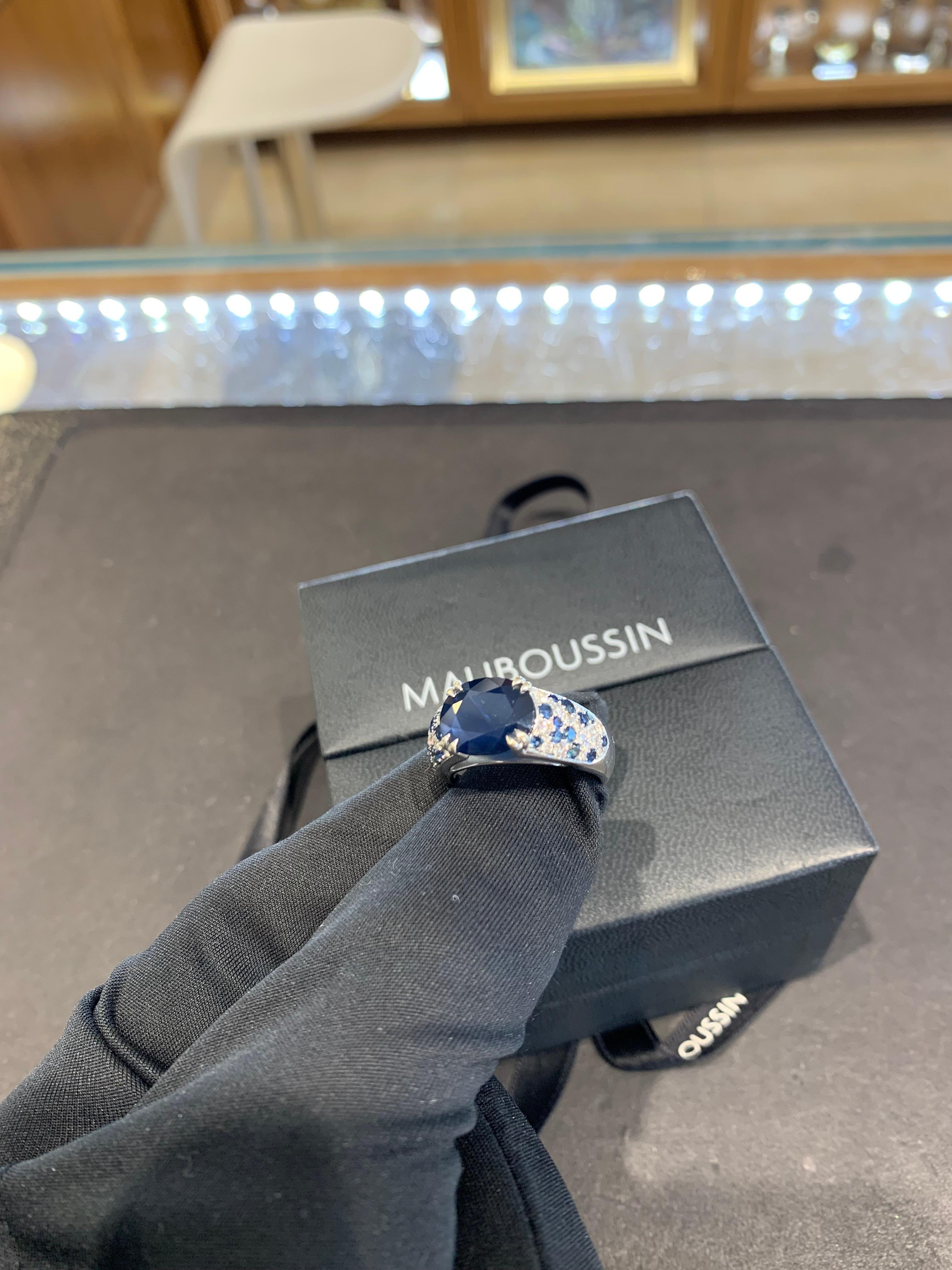 Women's or Men's Mauboussin 4.20 Carat Blue Sapphire & Diamond Ring For Sale