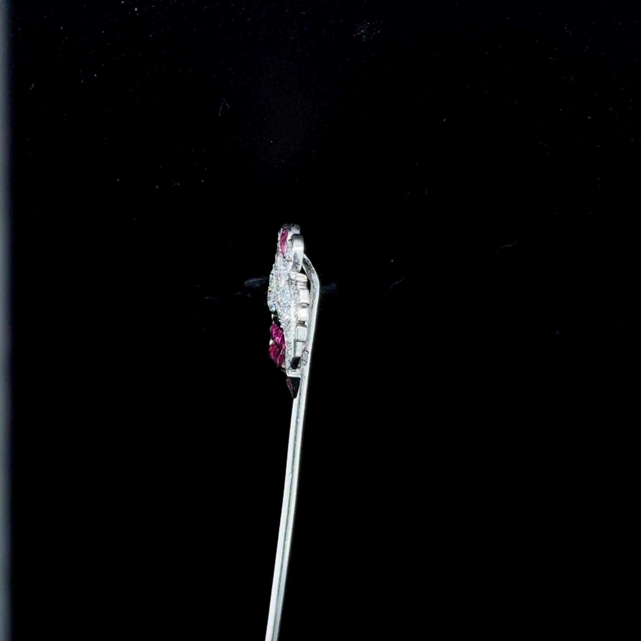 Mauboussin Art Deco Love Birds Ruby and Diamond Pin, ca. 1920s For Sale 4