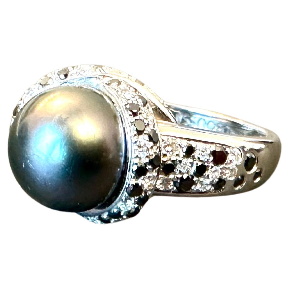 Mauboussin "Caviar Pearl" Ring 18 karat White Gold For Sale