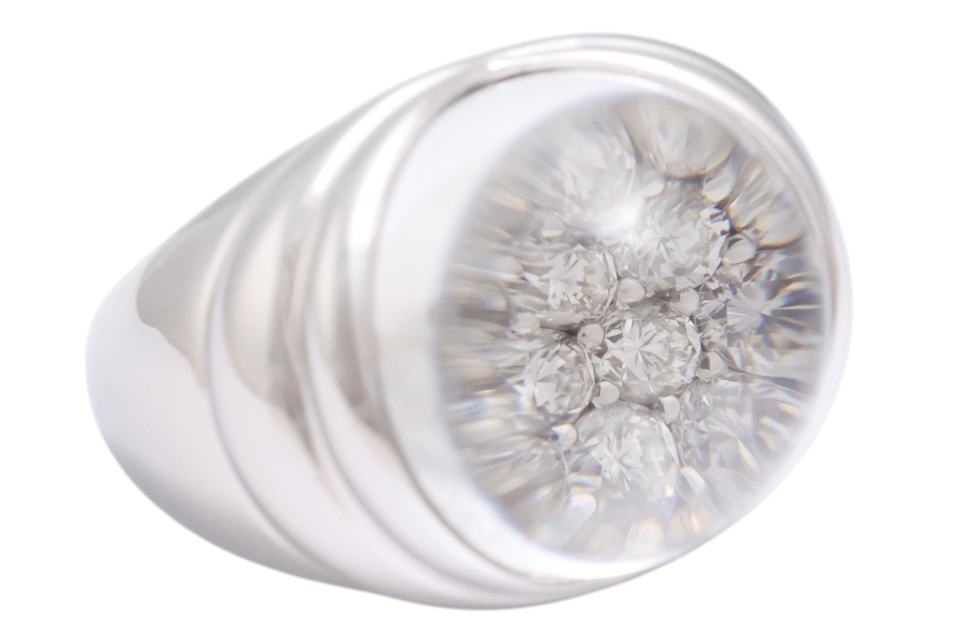Anillo Mauboussin Cúpula de Cristal sobre Diamantes talla brillante Corte brillante en venta