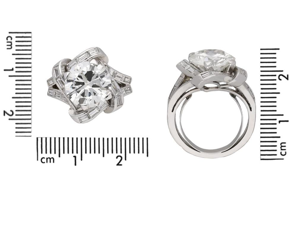 Mauboussin Diamant-Cluster-Ring, französisch, um 1940. Damen im Angebot
