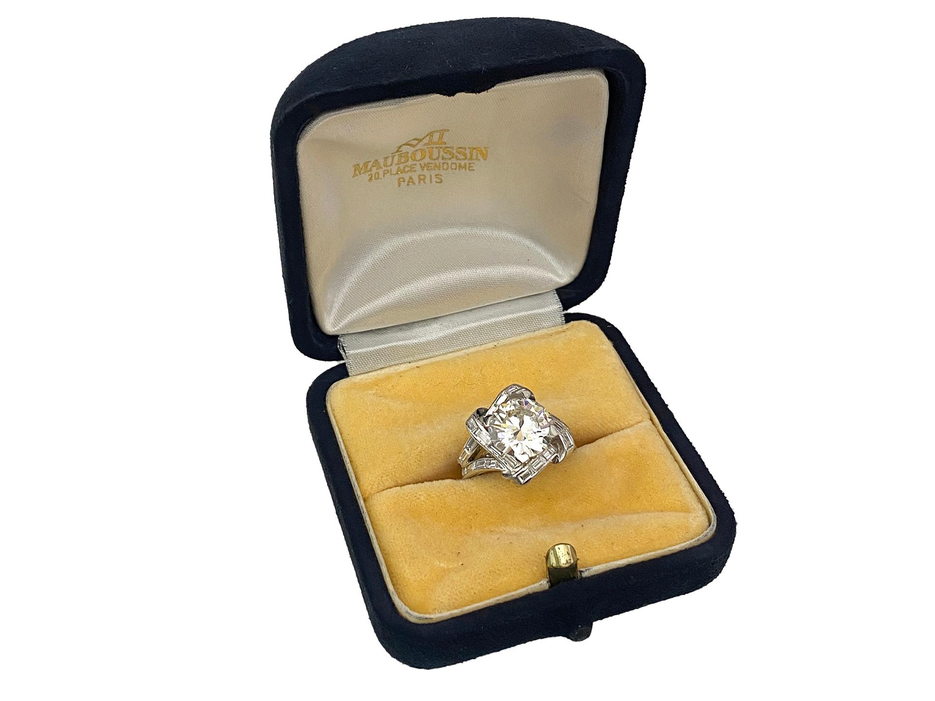 Anello a grappolo con diamanti Mauboussin, Francia, circa 1940. in vendita 4