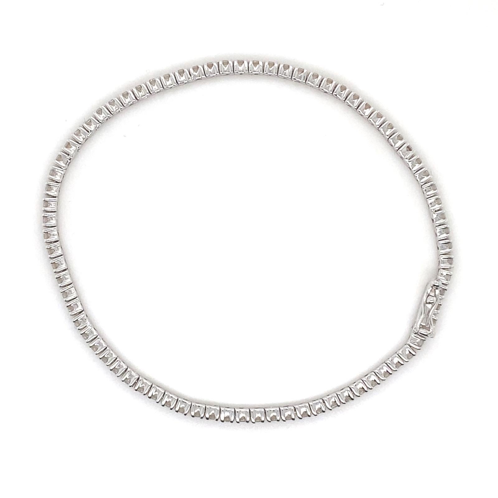 Mauboussin Diamond Line Bracelet 18 Karat White Gold In Good Condition For Sale In London, GB