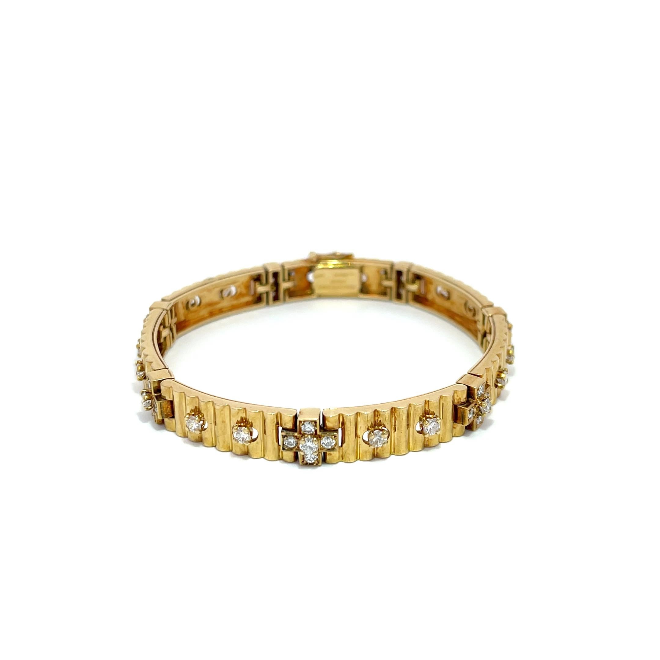 Mauboussin Diamond Link Bracelet 18K Yellow Gold In Good Condition For Sale In Dallas, TX