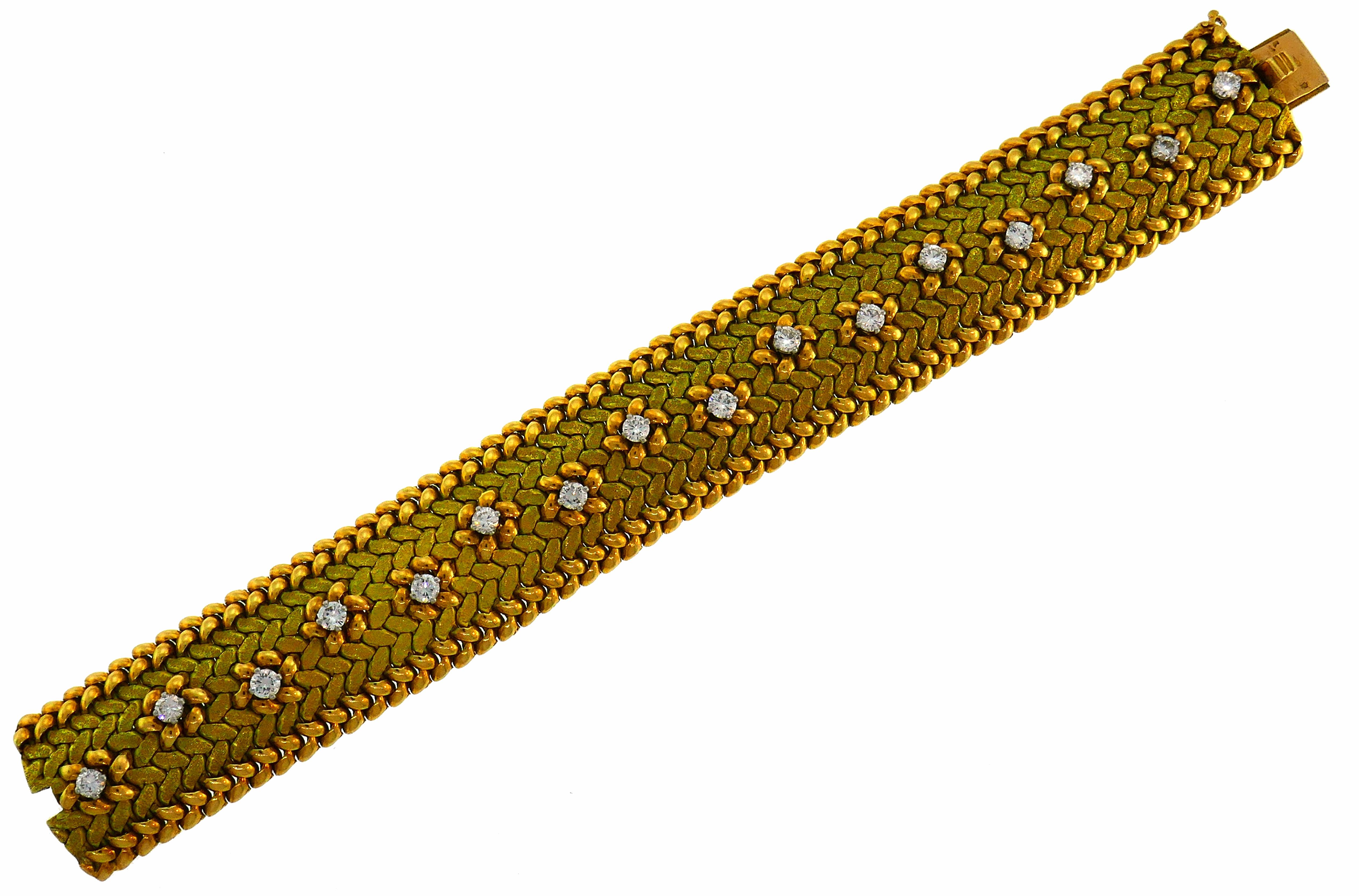 Vintage Mauboussin L'Enfant Diamond 18k Gold Bracelet In Excellent Condition For Sale In Beverly Hills, CA