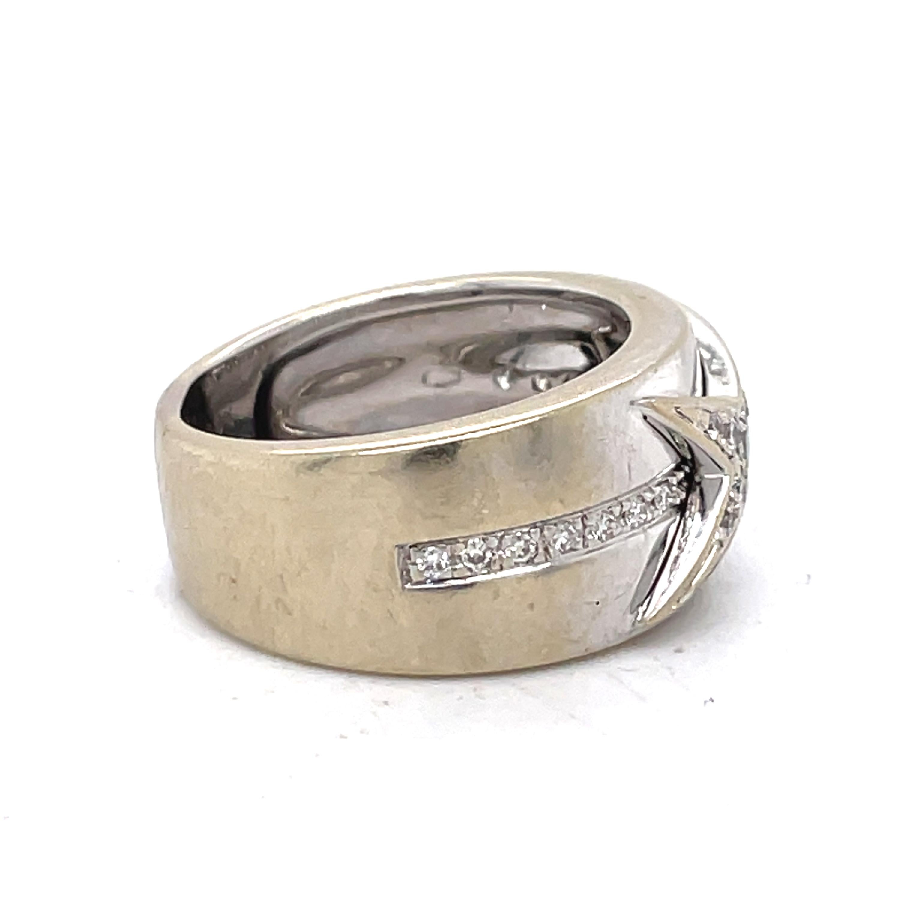 Mauboussin Divine Star Ring, 18k White Gold, Bague Etoile Divine, 0.25ct diamond For Sale 1