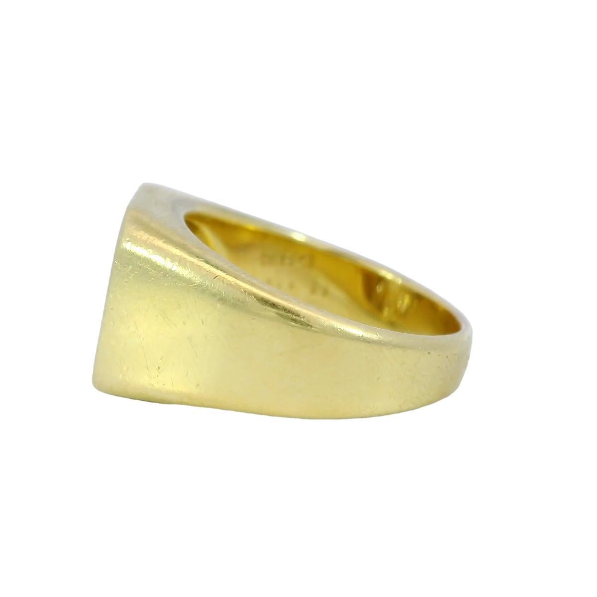 Modern Mauboussin French Diamond Cluster Signet Ring in 18 Karat Yellow Gold