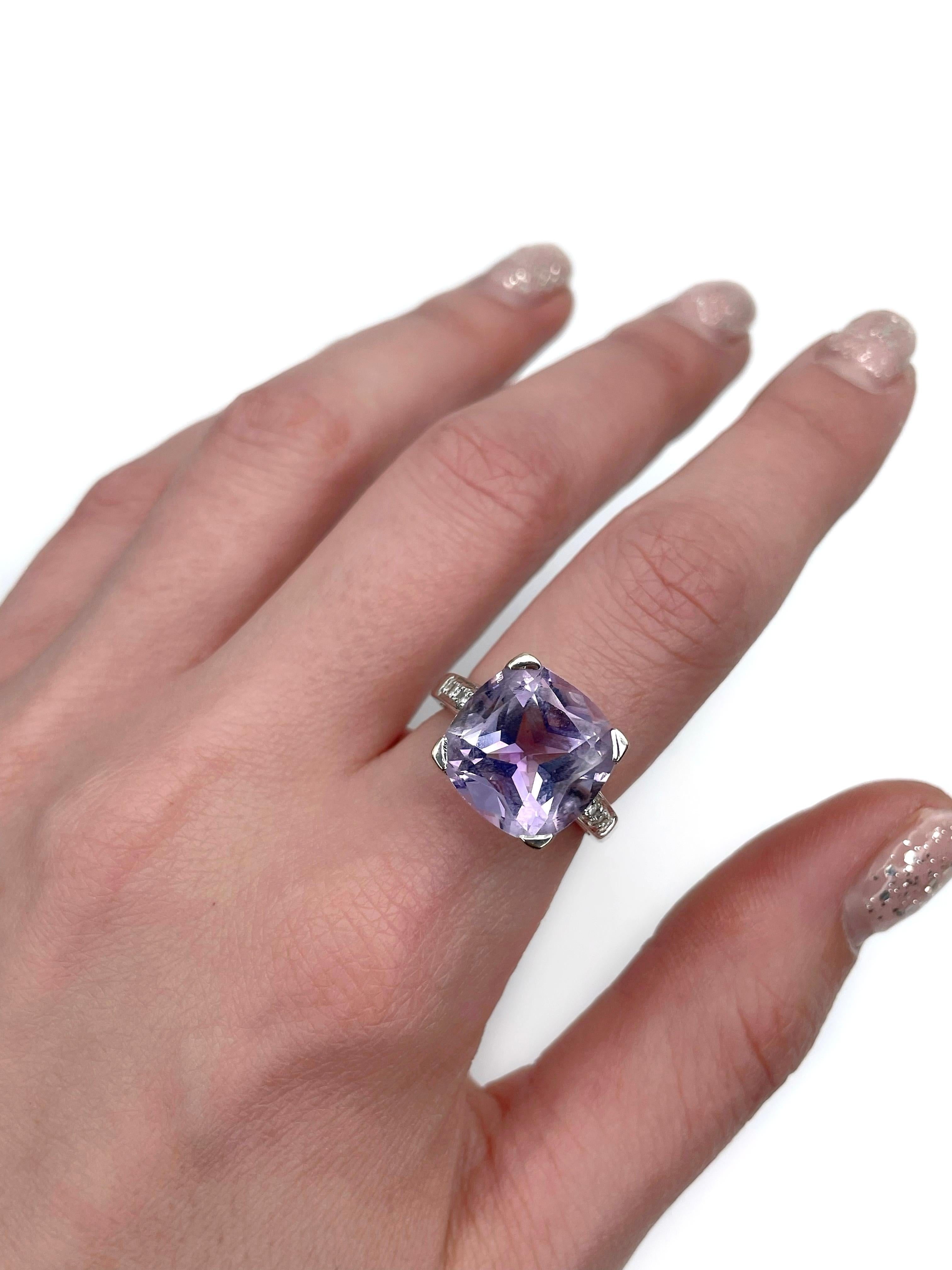 This is an amazing cocktail ring designed by Mauboussin for the “Gueule d’Amour” collection. Circa 2010. 

It is crafted in 18K white gold. The piece features a beautiful colour amethyst (Rose de France) at the center: 10.00ct, bP 3/3, VS. The gem