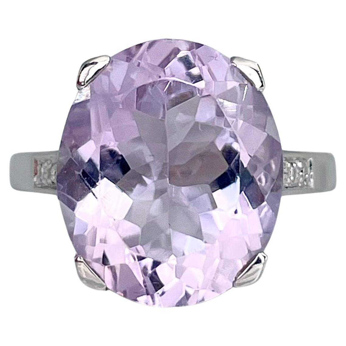 Mauboussin Mon Bébé D’Amour 18 Karat Gold Amethyst Diamond Cocktail Ring