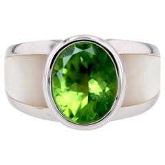 Mauboussin Il mio primo anello Madame Peridot in oro bianco 18 carati