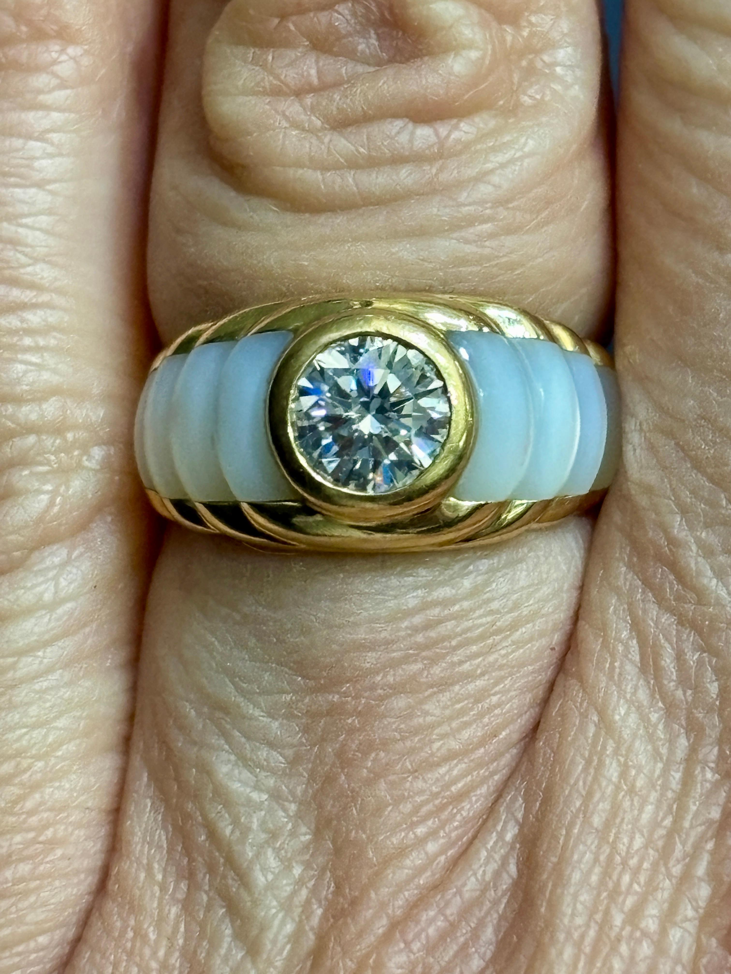 Mauboussin Nadia ring with 0.8 carat centre diamond In Excellent Condition For Sale In London, GB
