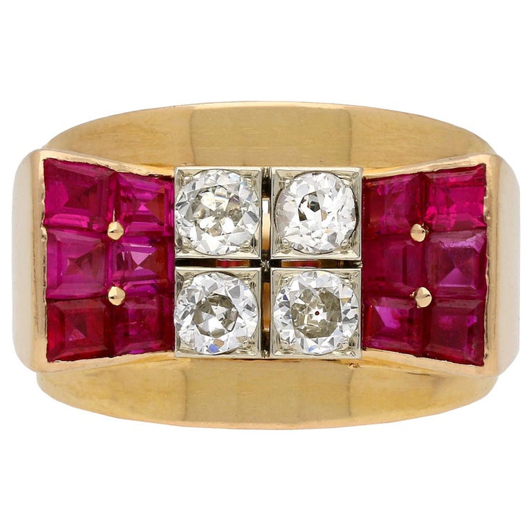 Mauboussin Natural Unenhanced Ruby and Diamond Cocktail Ring, French, circa  1940 For Sale at 1stDibs