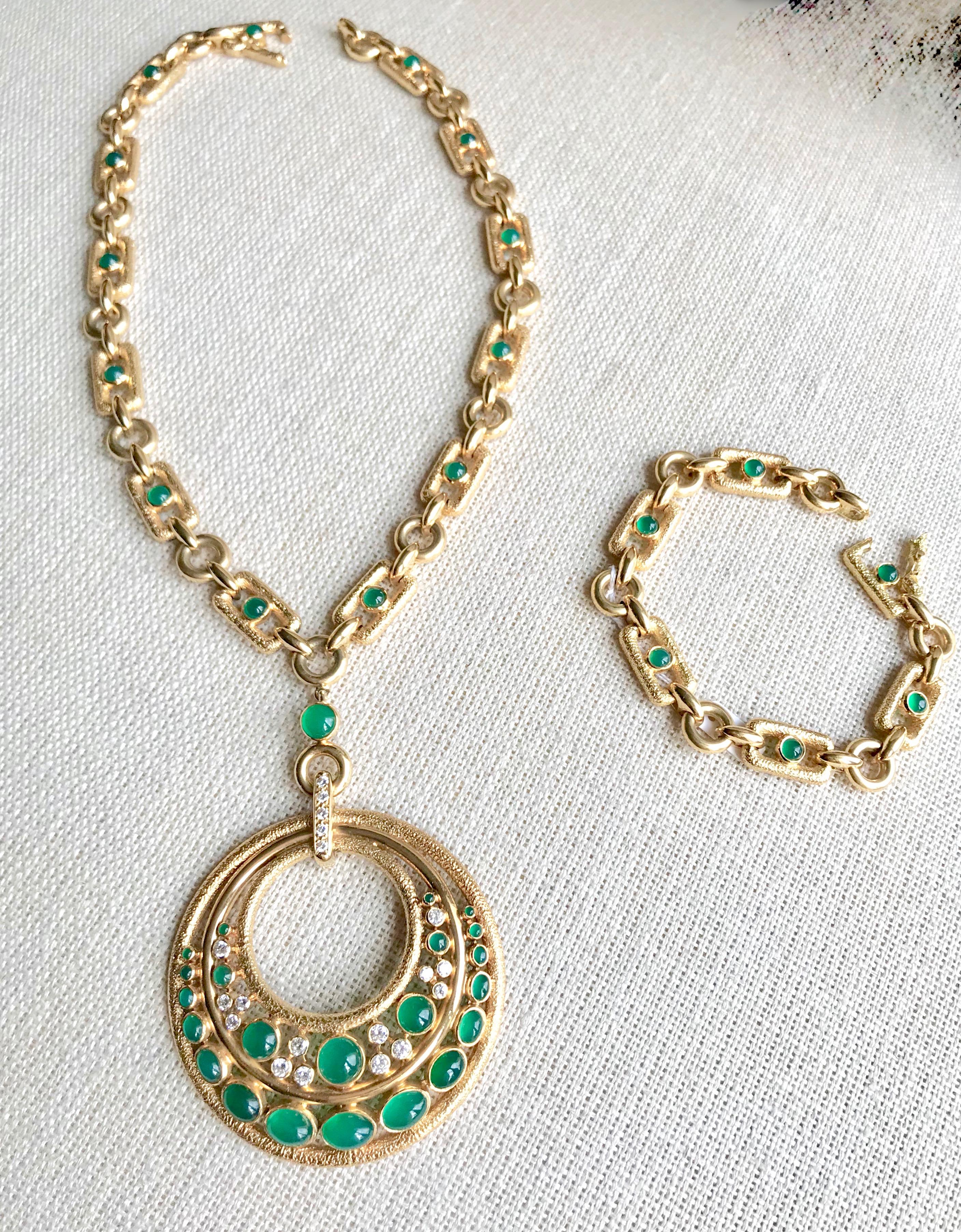 Mauboussin Necklace and Earrings Gold, Diamonds and Chrysoprase Transformable 7