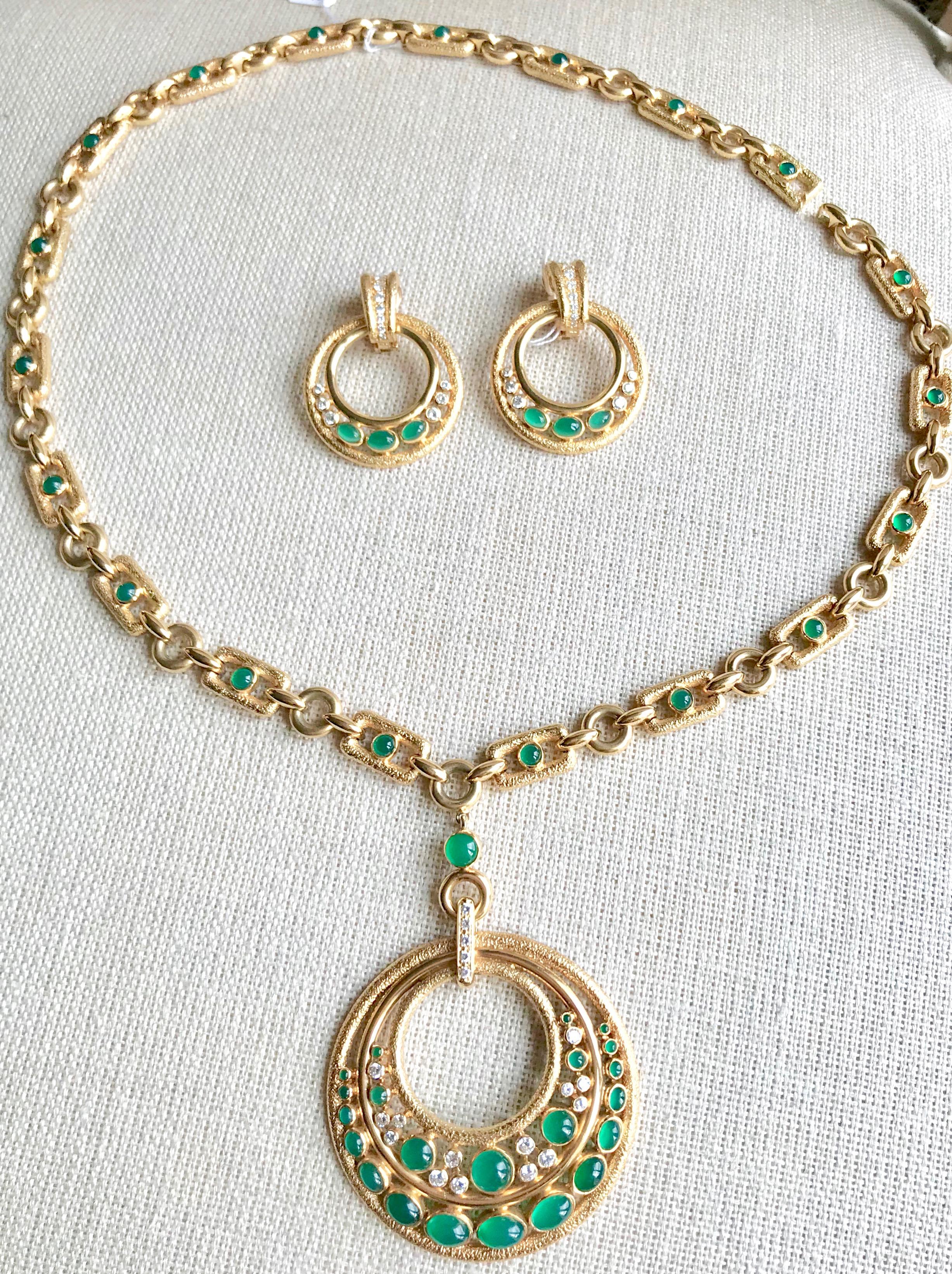 Mauboussin Necklace and Earrings Gold, Diamonds and Chrysoprase Transformable 6