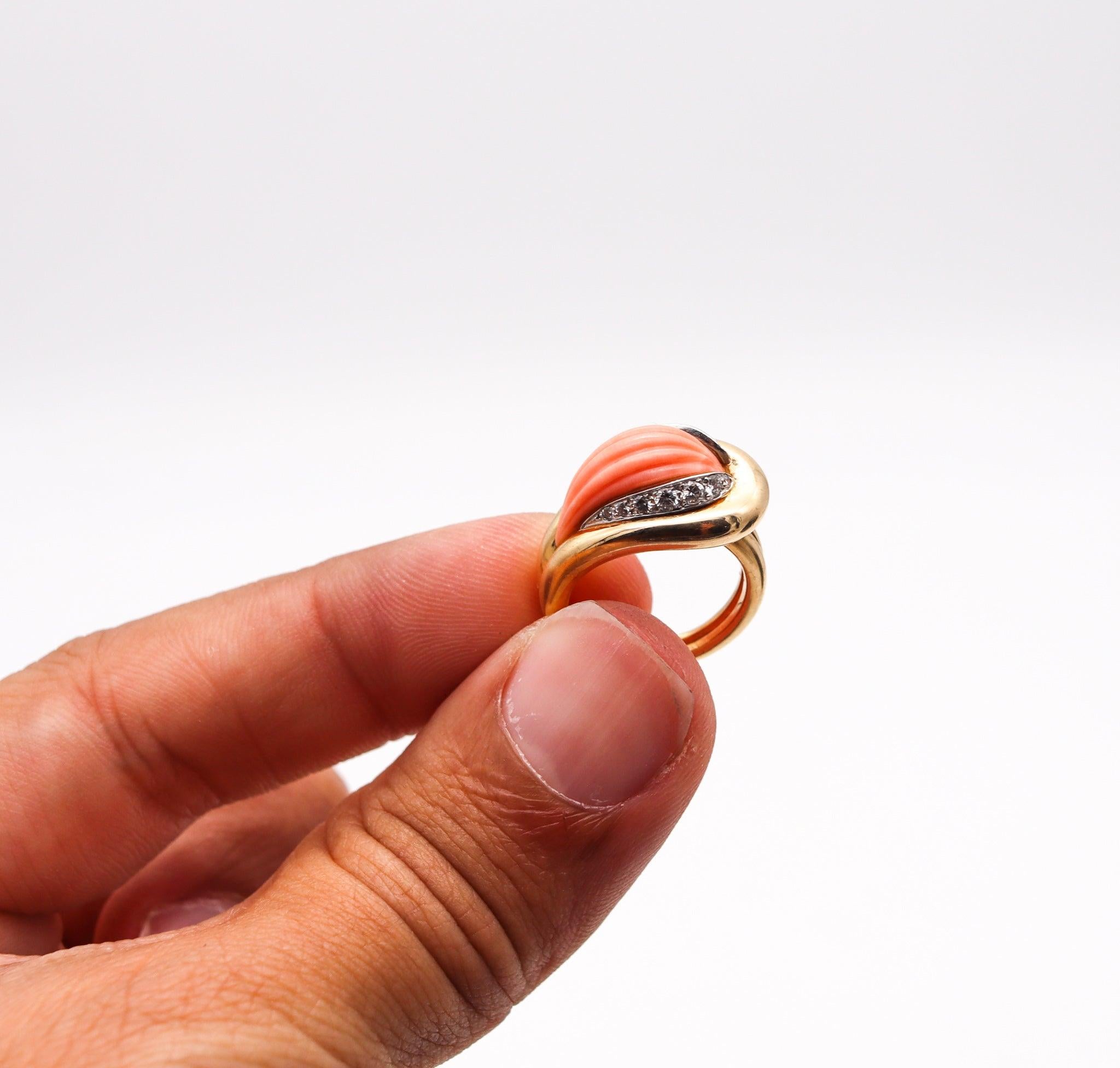 MAUBOUSSIN Paris 1970 Fluted Coral Ring In 18Kt Yellow Gold With Diamonds For Sale 2