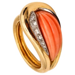MAUBOUSSIN Paris 1970 geriffelter Korallenring aus 18 Karat Gelbgold mit Diamanten