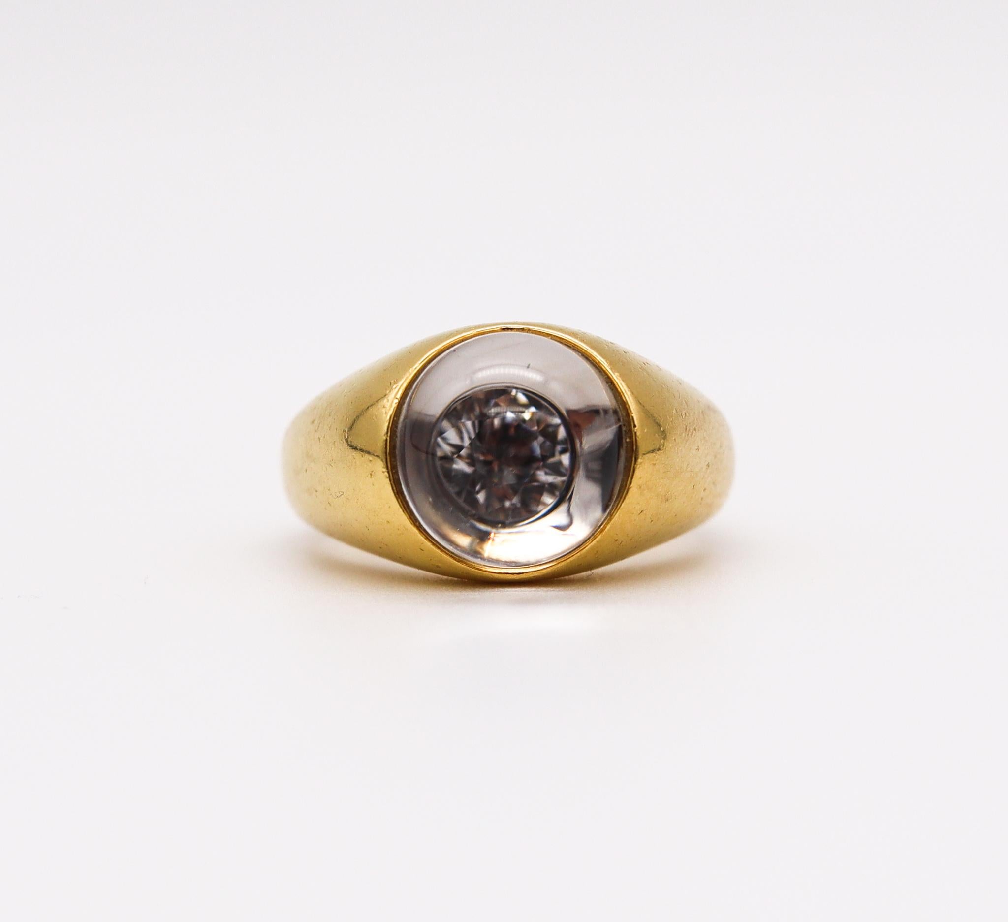 Bombe cocktail orbital ring designed by Mauboussin.

Beautiful semi-bombe piece, created in Paris France by the jewelry house of Mauboussin, back in the 1970's. This cocktail ring was crafted in solid yellow gold of 18 karats, with high polished