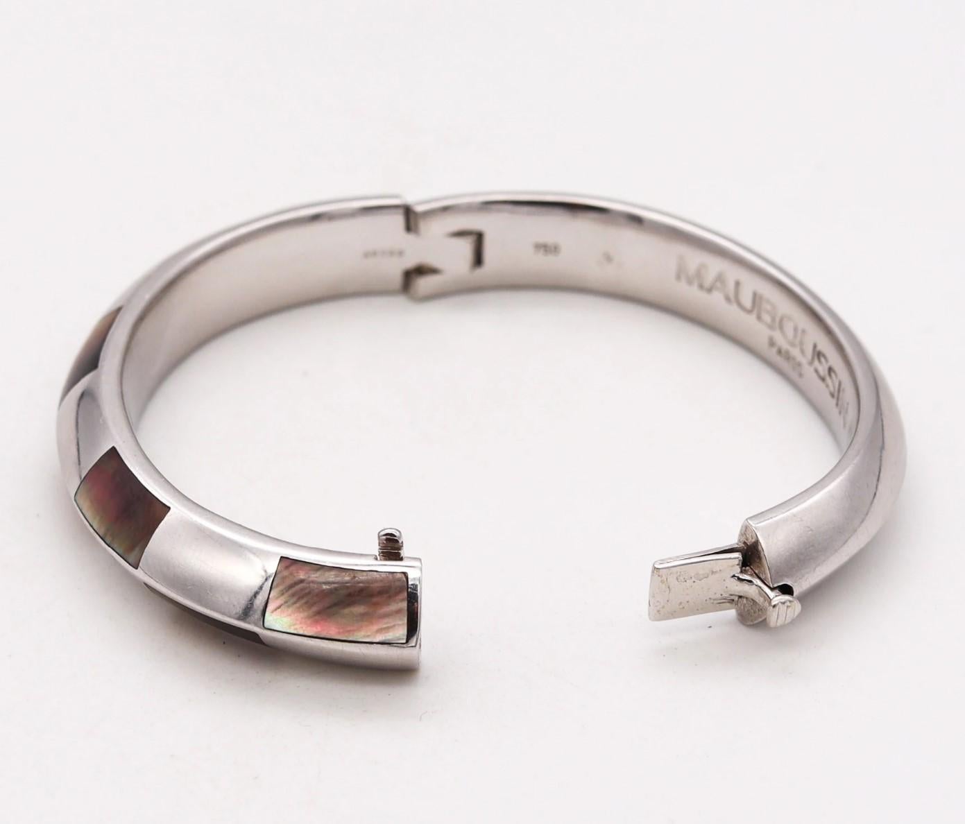 Mauboussin Paris Geometric Bangle Bracelet in 18Kt White Gold with Carved Nacre For Sale 1