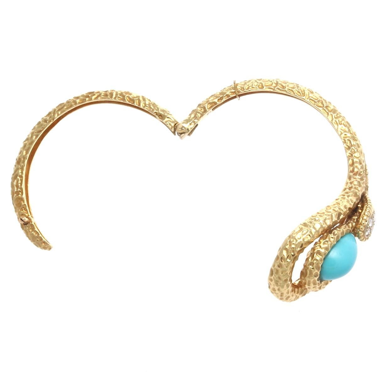 Round Cut Mauboussin Paris Turquoise Diamond 18 Karat Snake Motif Bracelet