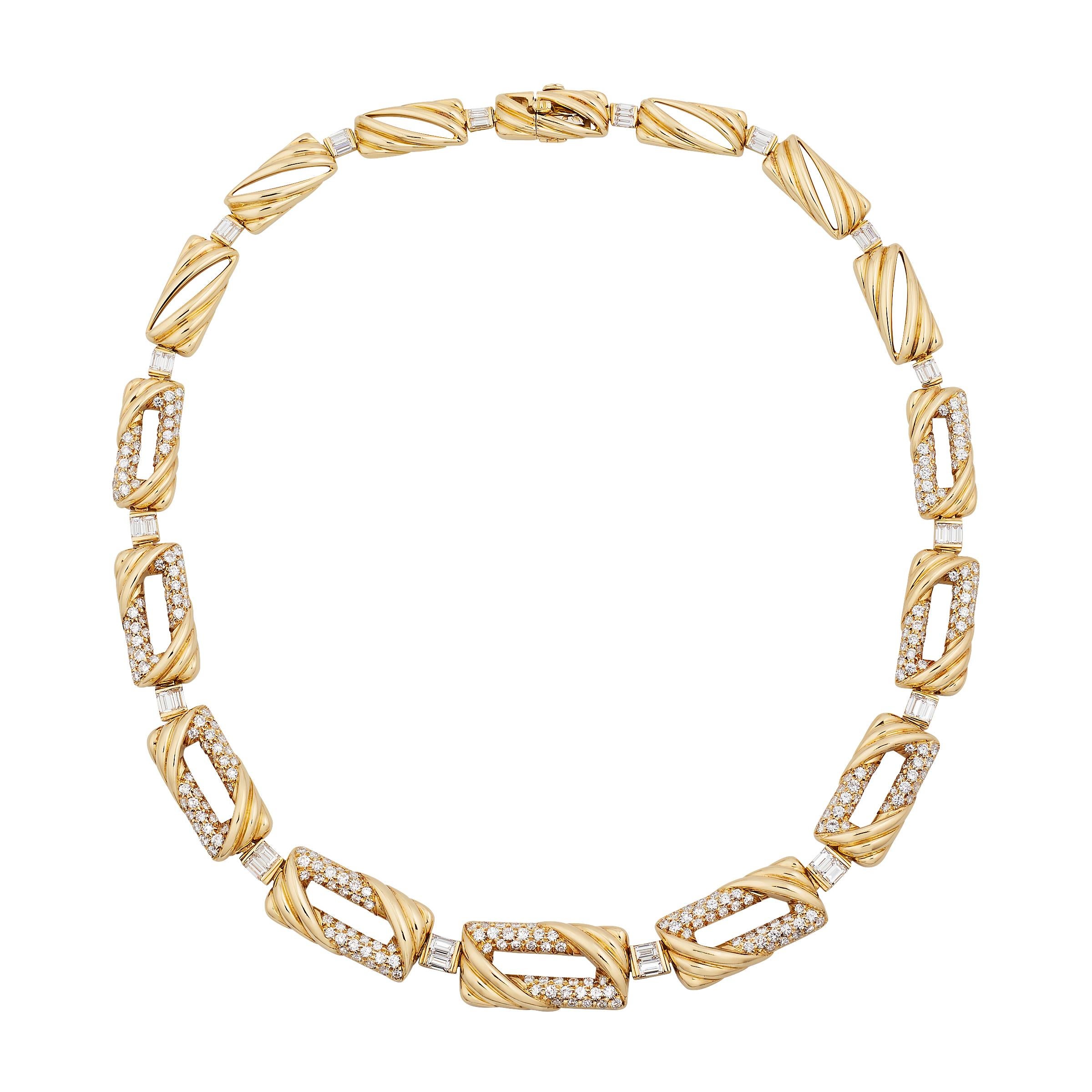 Mixed Cut Mauboussin Paris Vintage 12cts Diamond Necklace in 18K Yellow Gold   For Sale