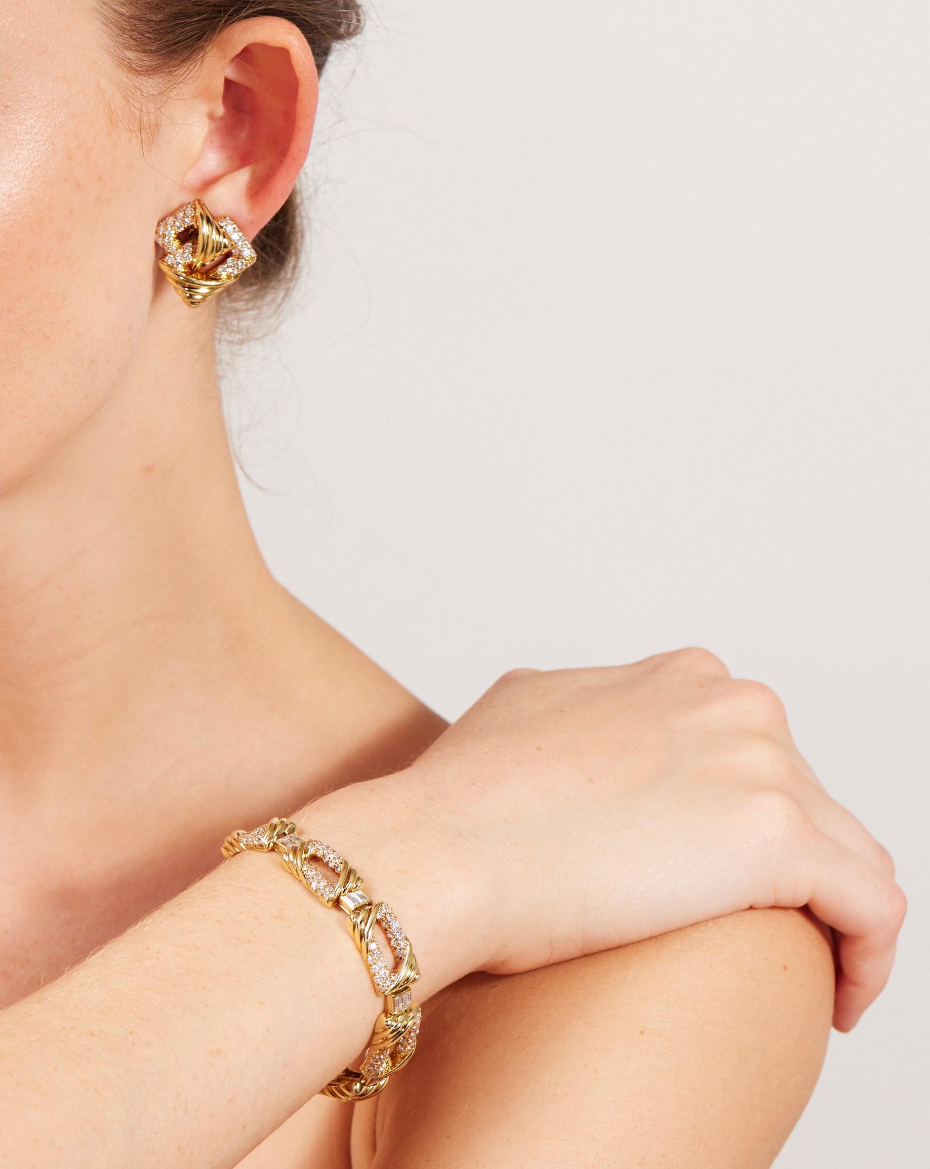 Mauboussin Paris Bracelet vintage en or jaune 18 carats avec diamants   en vente 1