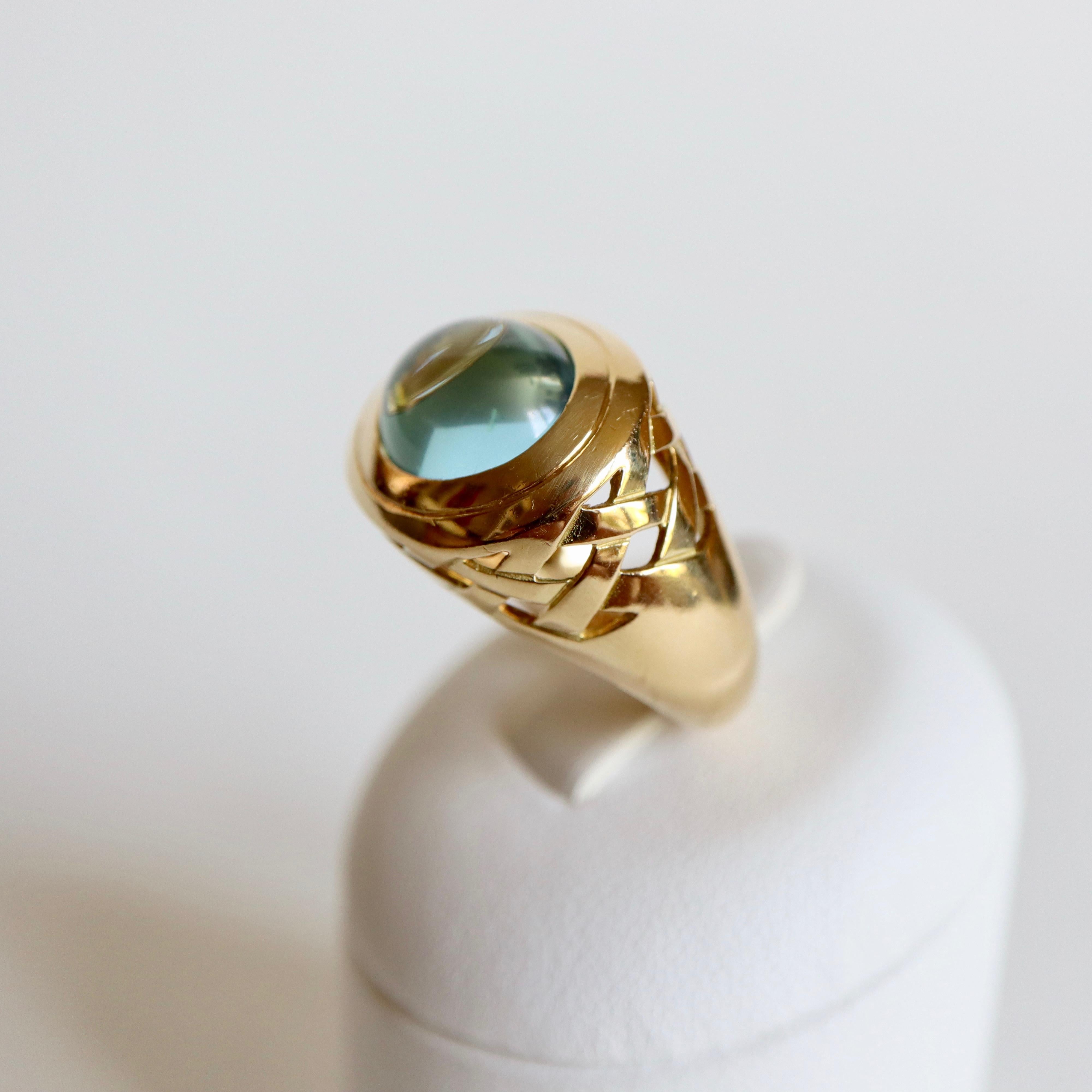 Mauboussin Ring in 18 Karat Yellow Gold Setting an Aquamarine Cabochon 8