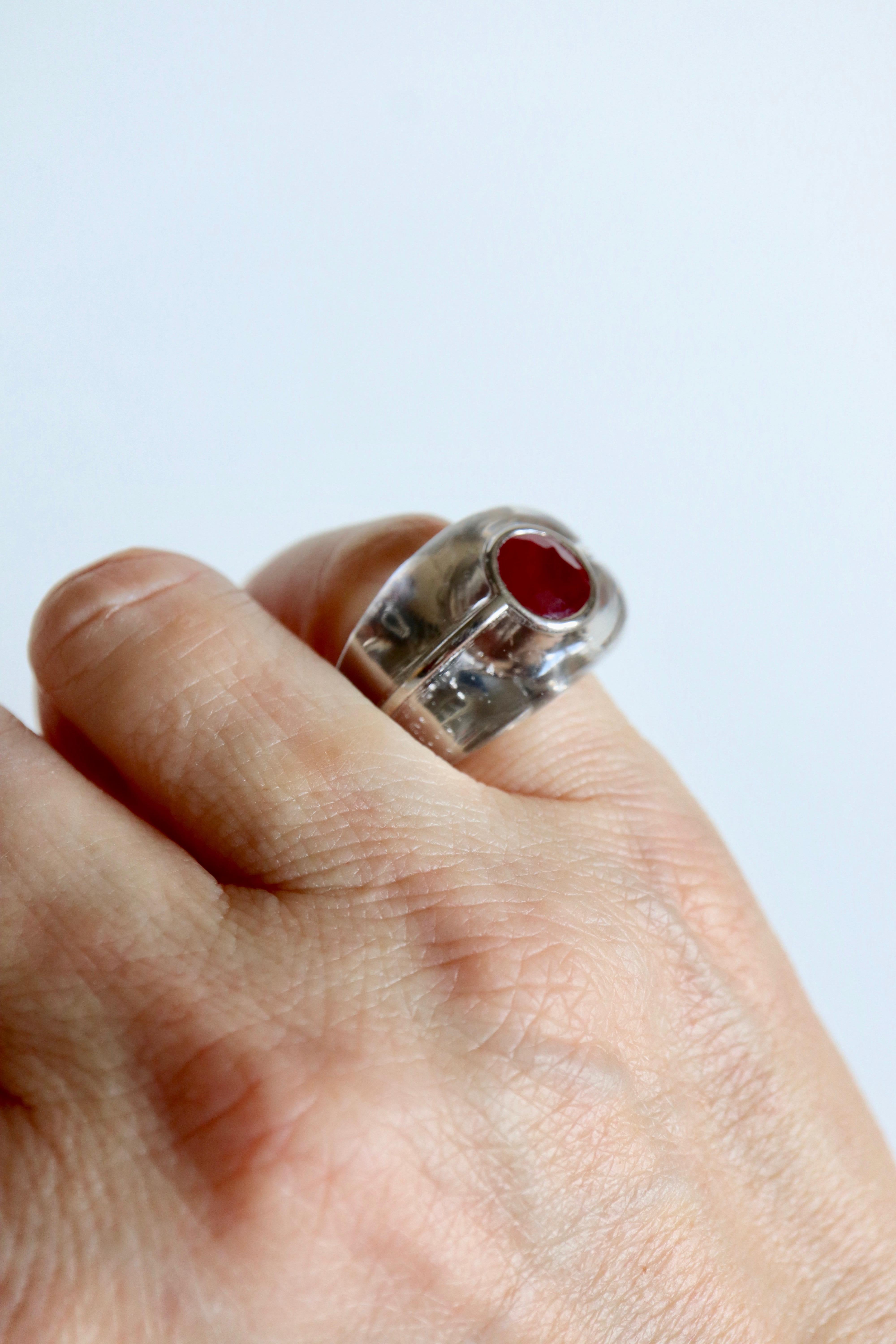 Mauboussin Ring in Rock Crystal and Ruby 3 Carat and 18 Carat White Gold For Sale 4