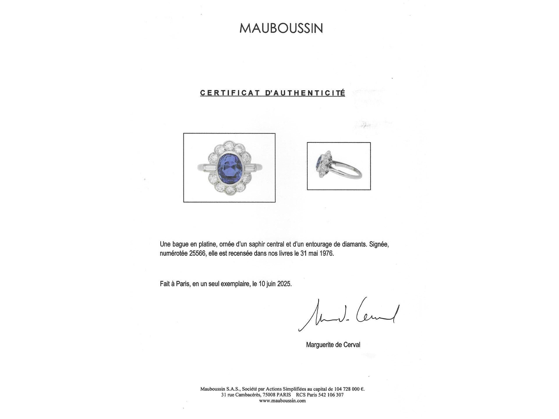 Mauboussin Sapphire Diamond Platinum Cluster Ring, 1976. For Sale 3