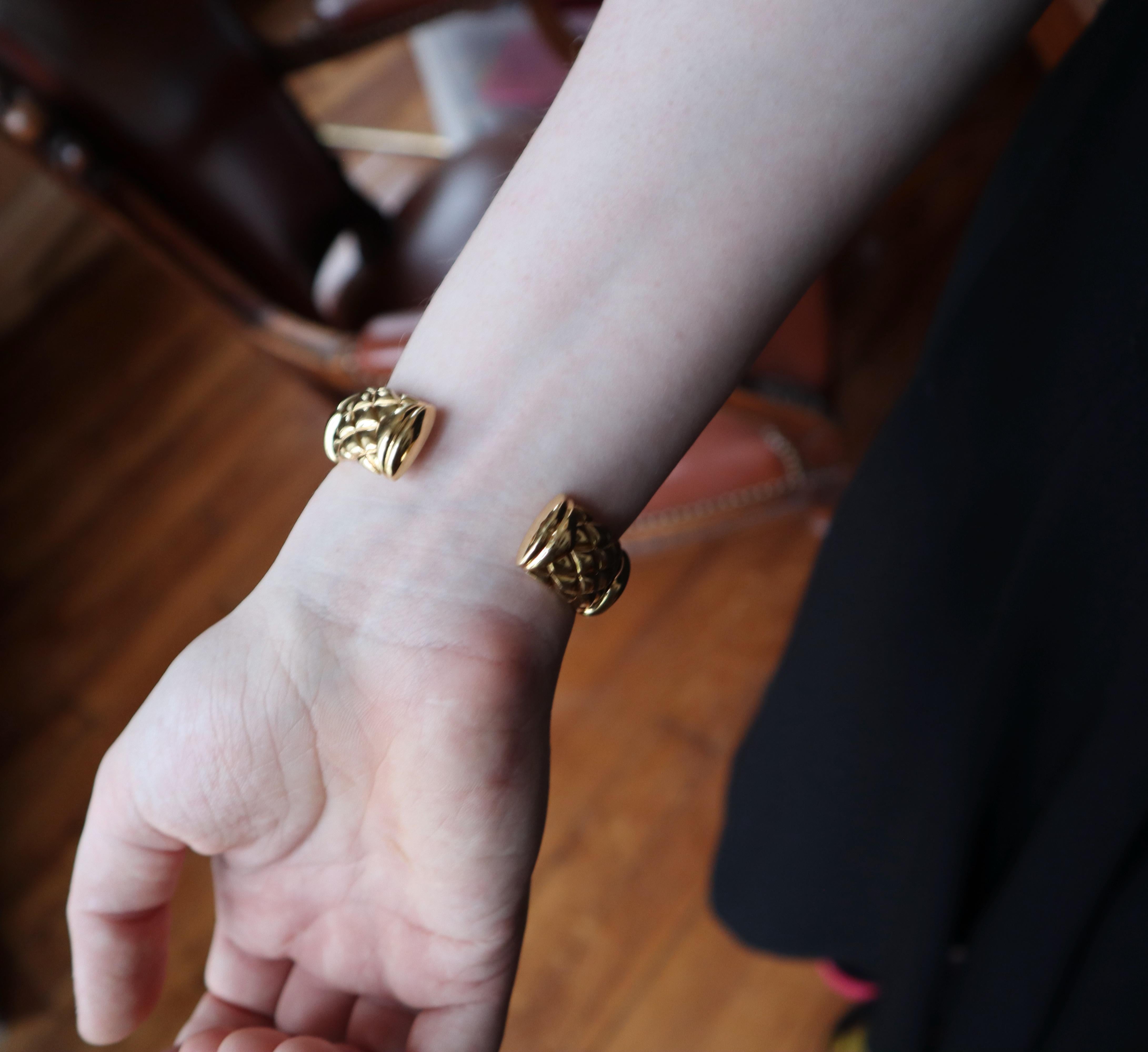 Mauboussin Semi-Rigid Bracelet in 18 Kt Yellow Gold and Diamonds For Sale 7
