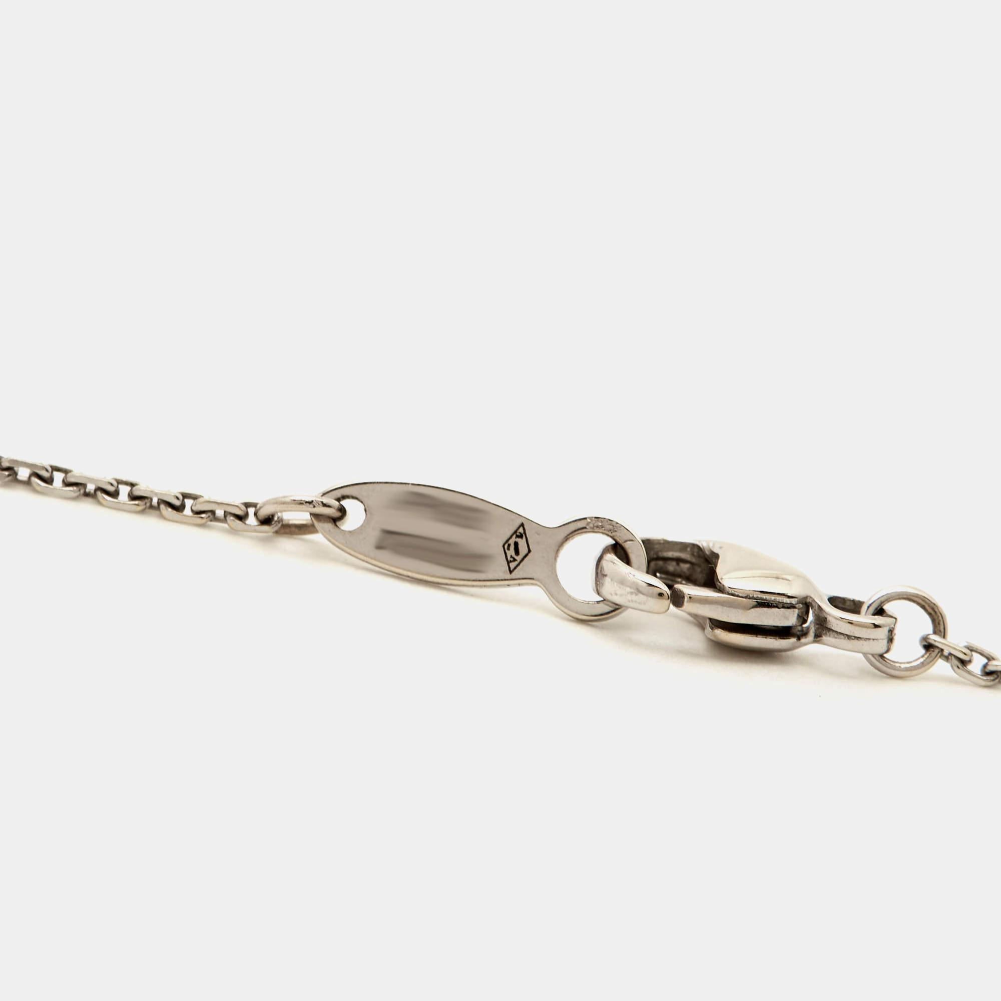 Mauboussin Valentin For You Star Diamond 18k White Gold Necklace In Good Condition For Sale In Dubai, Al Qouz 2