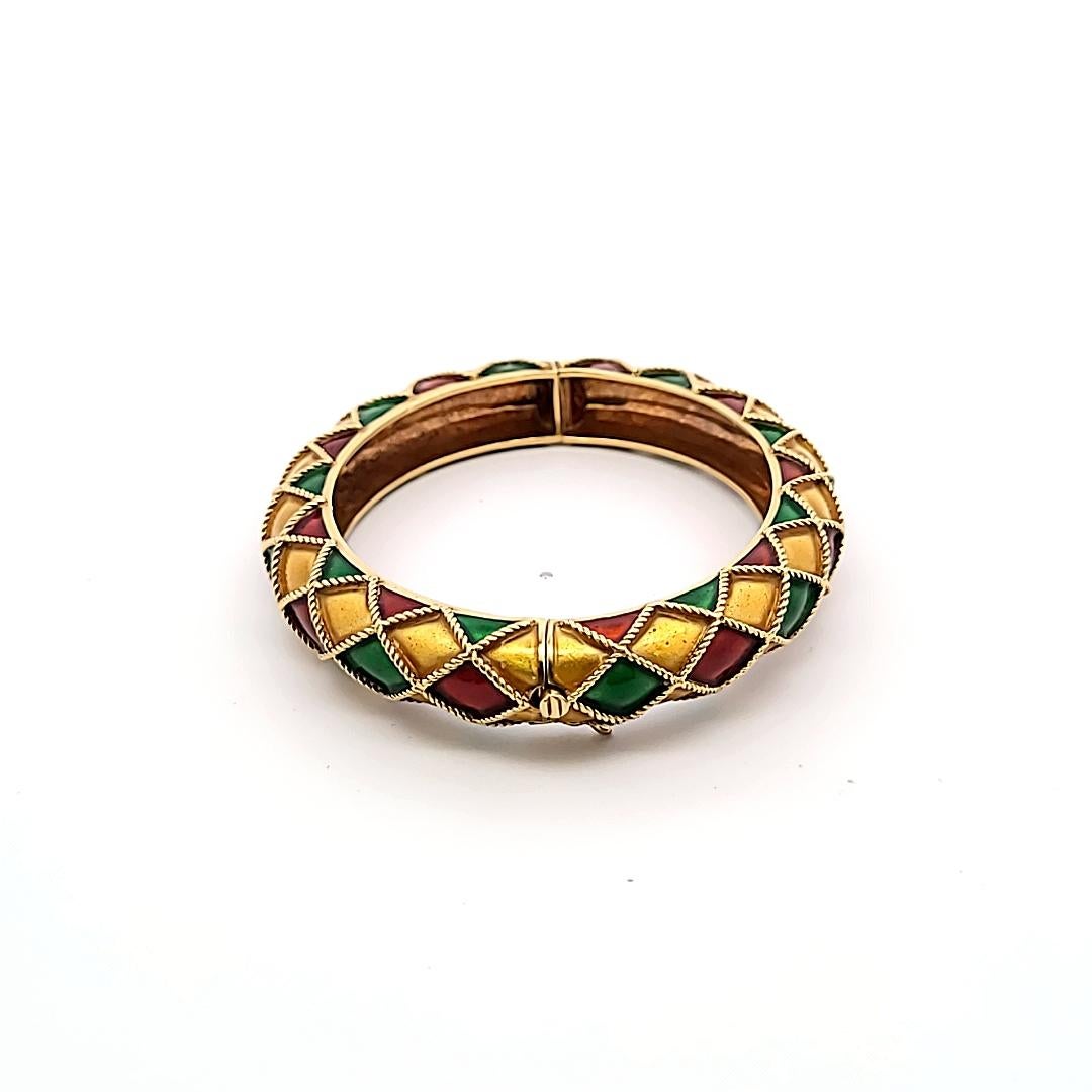 Mauboussin, bracelet jonc vintage en or jaune 18 carats et émail 68,30 grammes en vente 1
