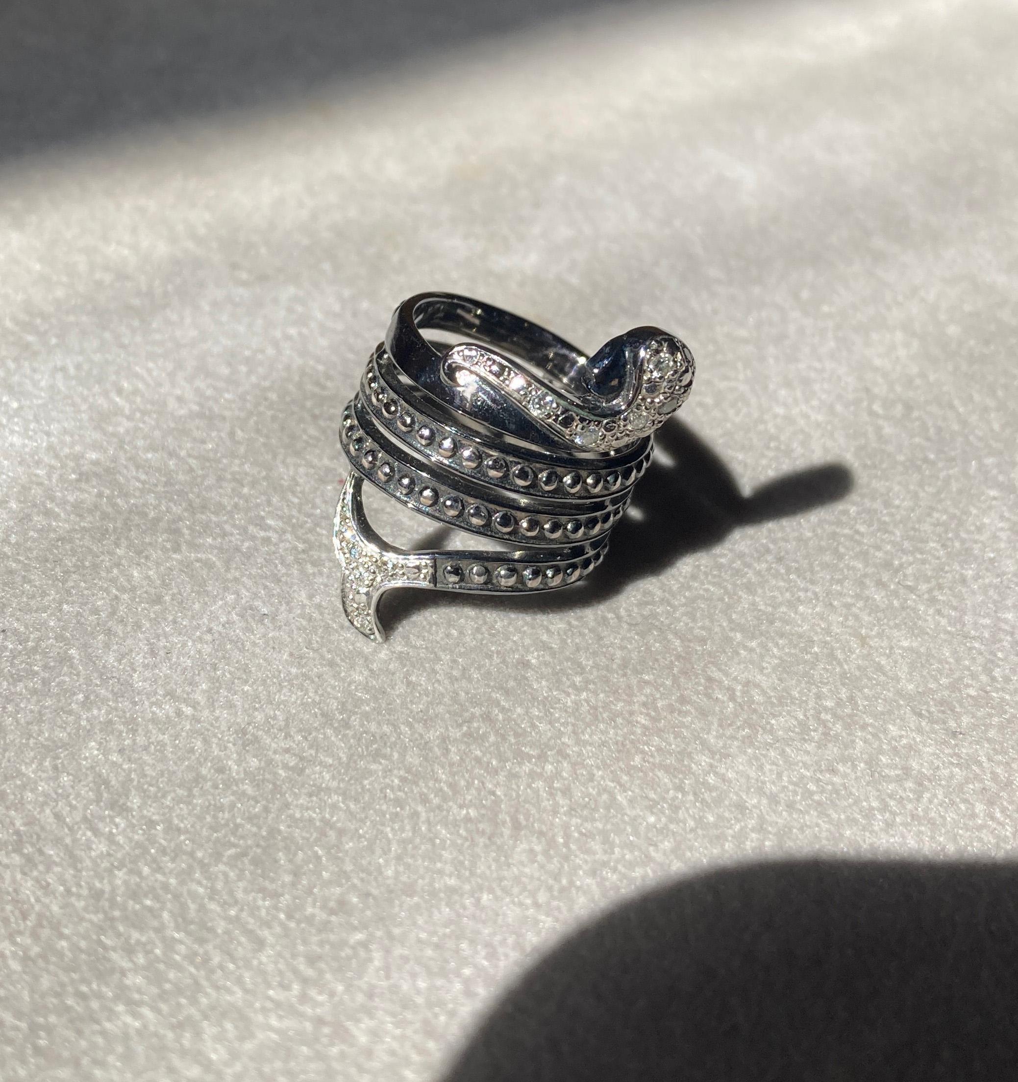  Mauboussin White Diamonds Mermaid Ring  In Excellent Condition For Sale In Rome, IT