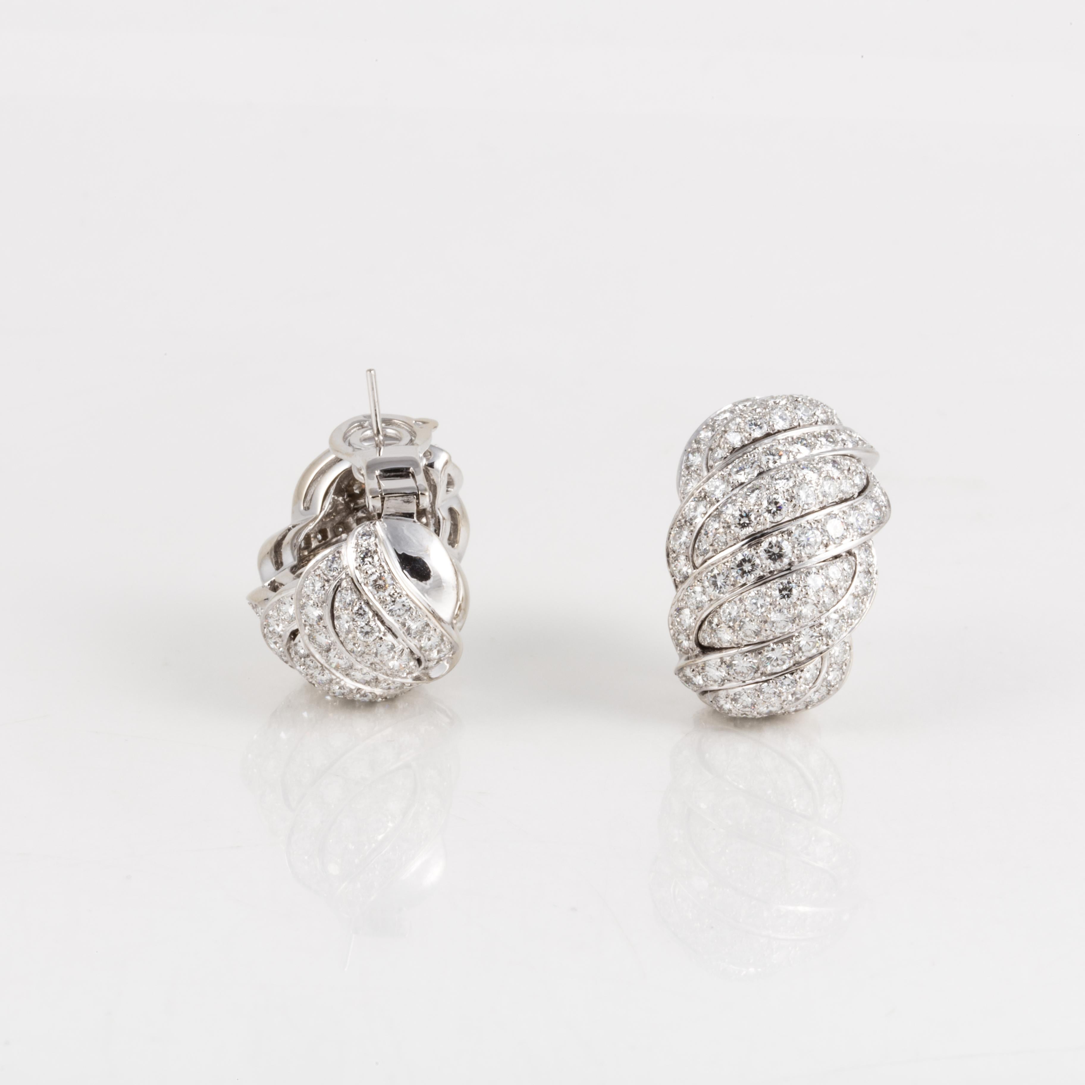 Orecchini con diamanti in oro bianco 18 carati Mauboussin in vendita 1