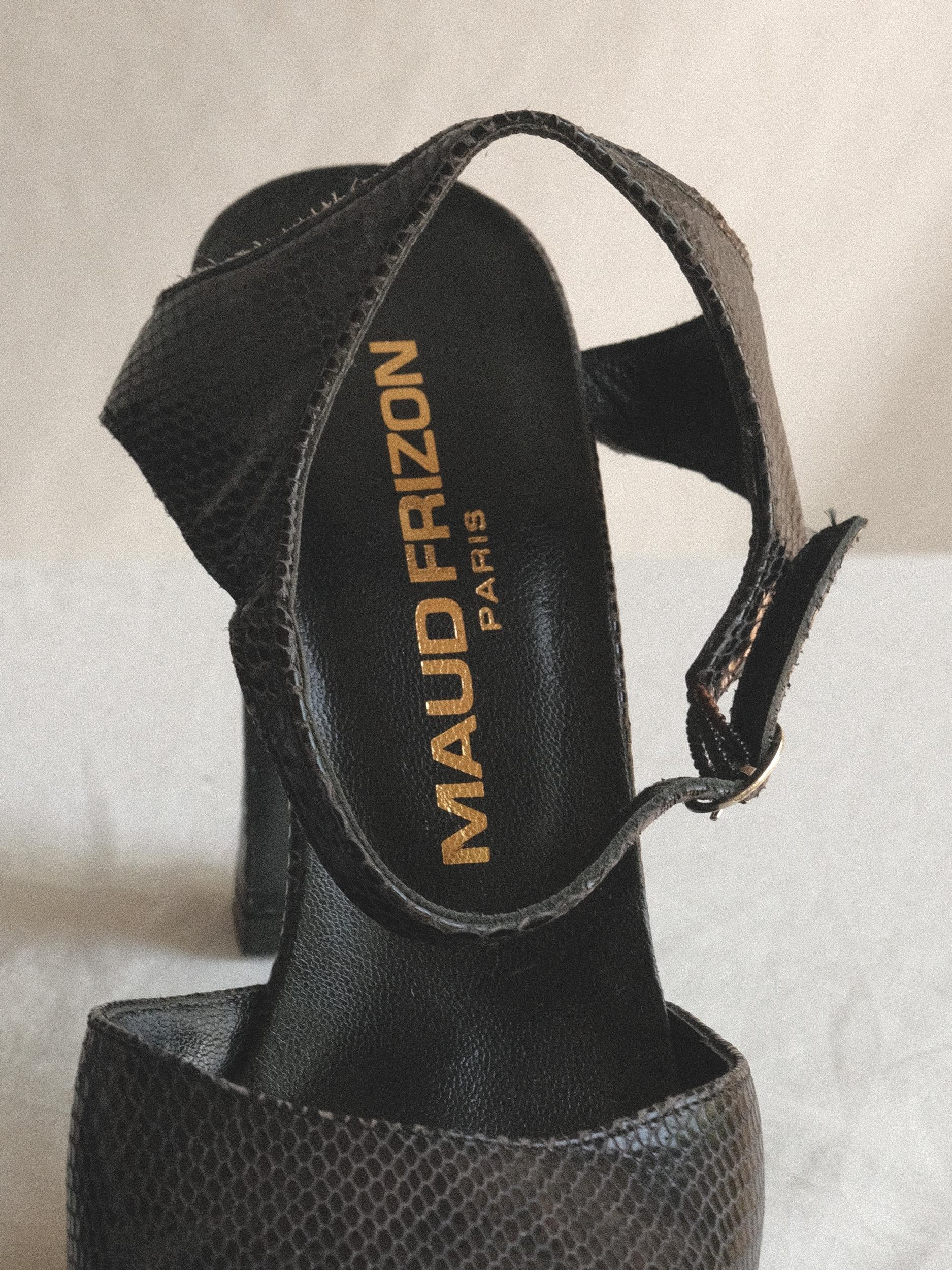 Maud Frizon 1990's Heels Embossed Leather Size 9  In Good Condition For Sale In Los Angeles, CA