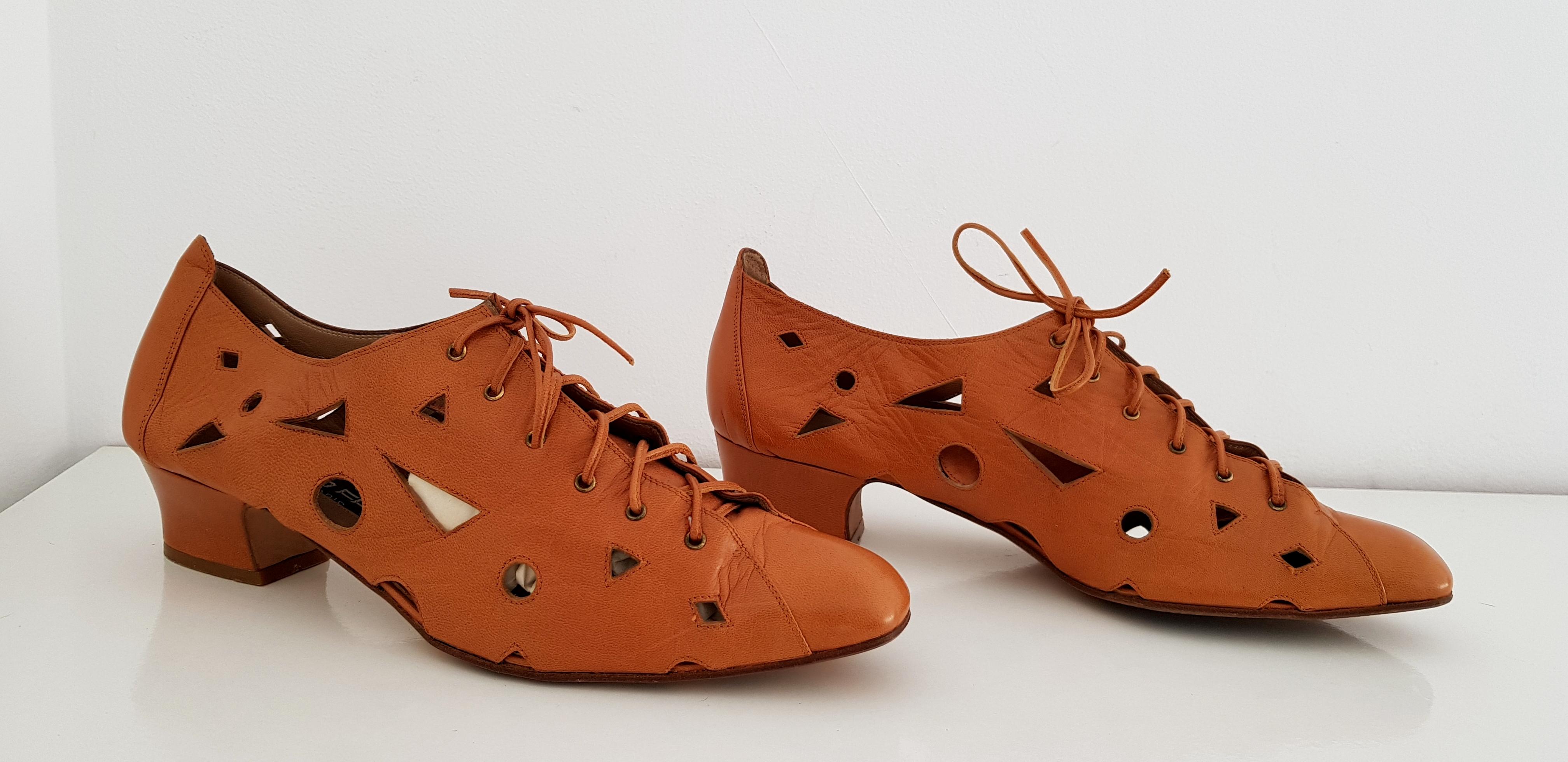Maud Frizon Caramel Leather Hollowed Design Shoes. Size 10 For Sale 1
