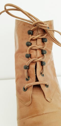 Maud Frizon Leather Ankle Heeled Boots With Wooden Sole - Size 39 1/2 (EU)