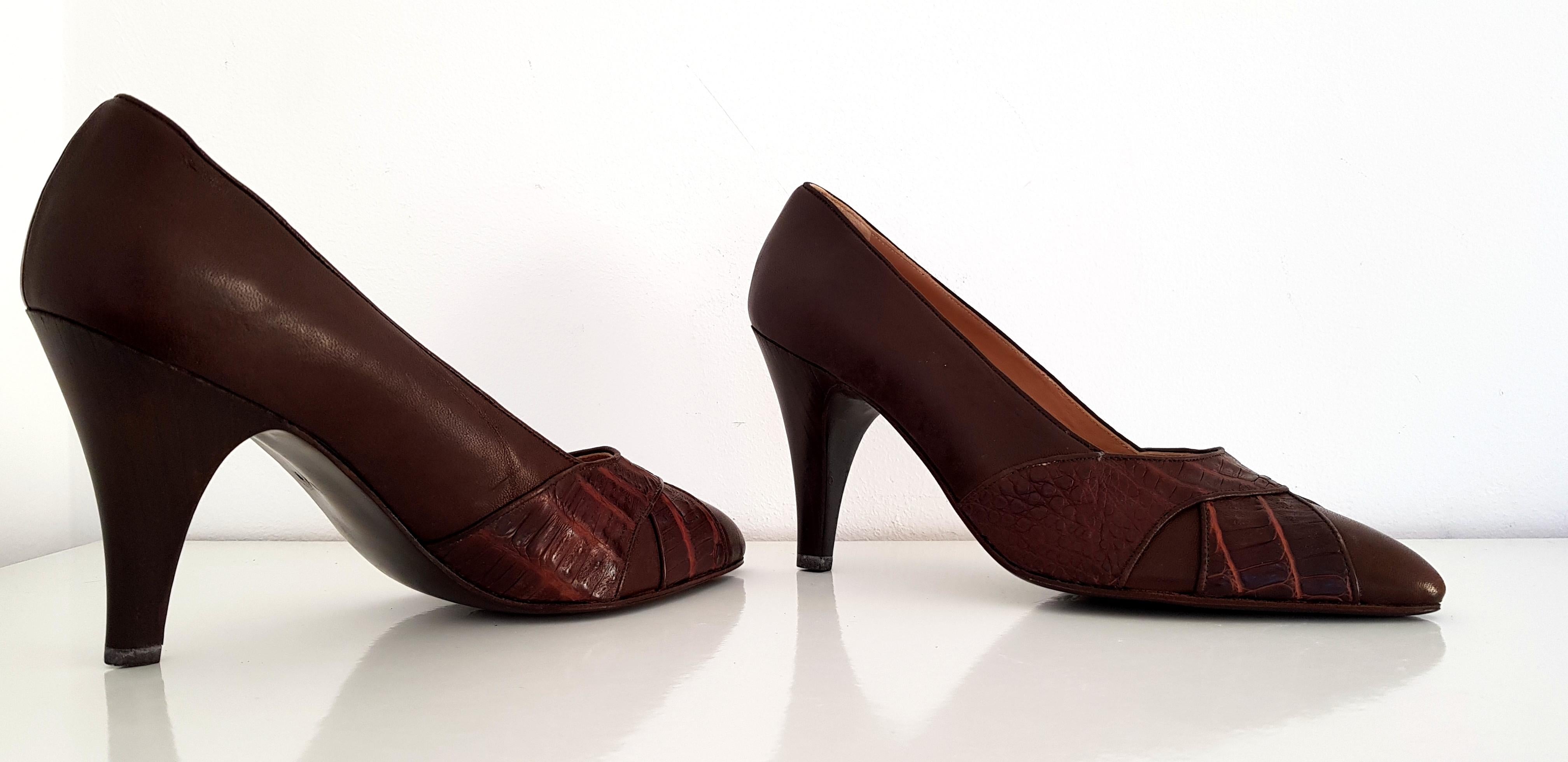 Women's Maud Frizon Wild Crocodile and Wood Heels. NEW. Size 39 For Sale