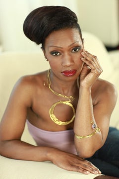 MAUKE V JEWELRY Brass Bangle Spring With Rhodonite