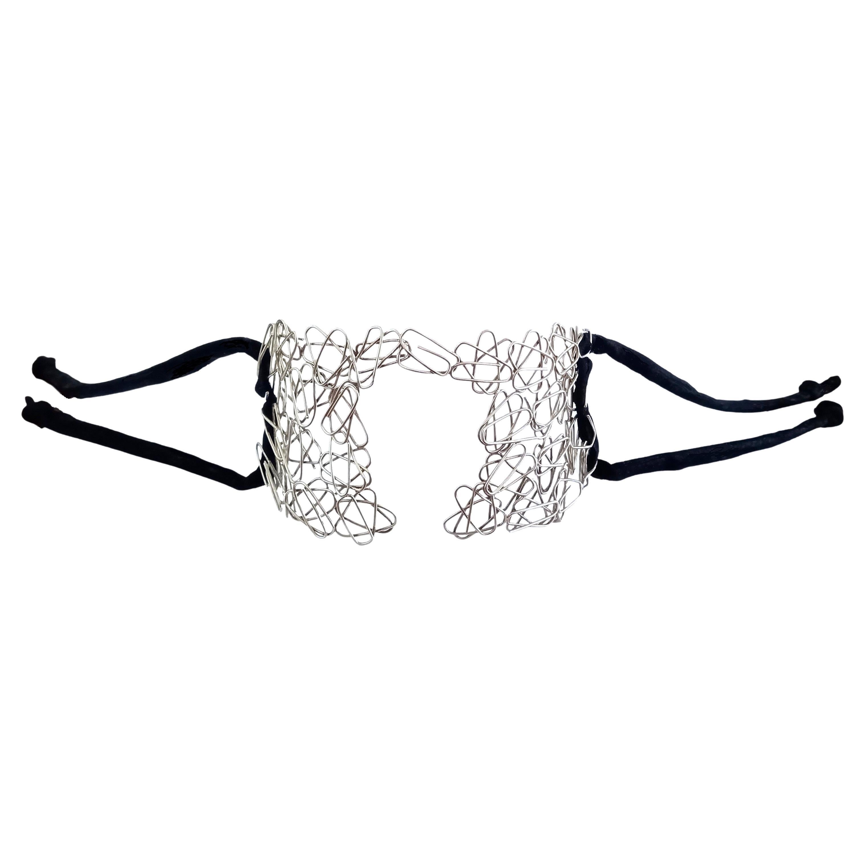 Mauke V Jewelry Sterlingsilber Choker-Blumenskulptur im Angebot