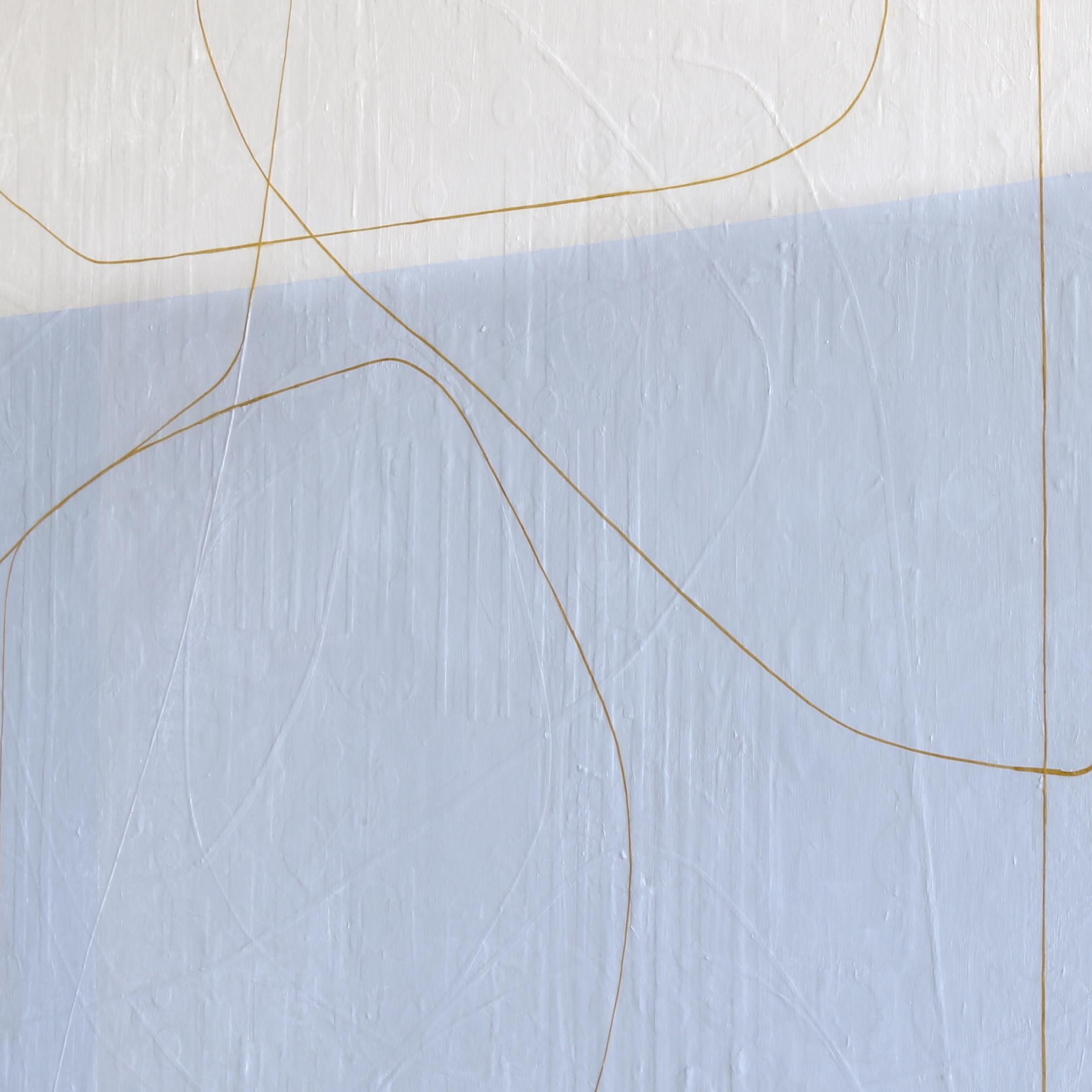 Les œuvres abstraites de Maura Segal évoquent une délicate simplicité. Des blocs de couleur s'étalent langoureusement derrière de fines lignes sinueuses et des courbes fluides et libres. Pourtant, en y regardant de plus près, le savoir-faire de