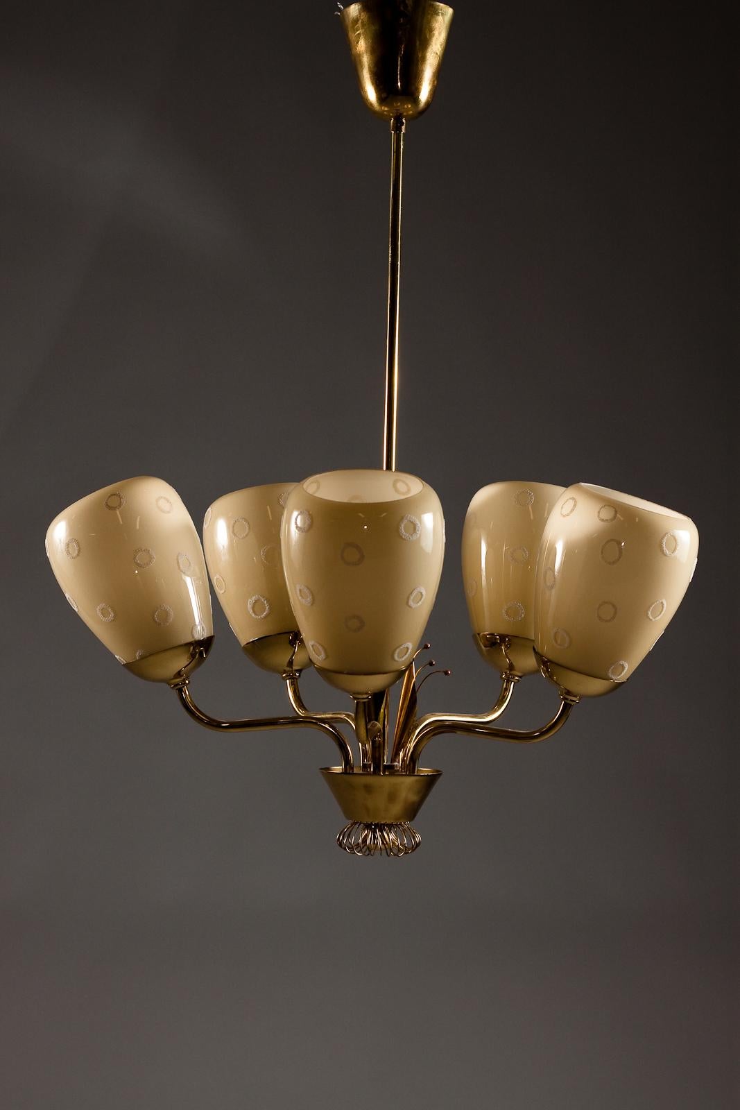 Mauri Almari, 1950's brass chandelier with hand-painted glass shades for Idman For Sale 7