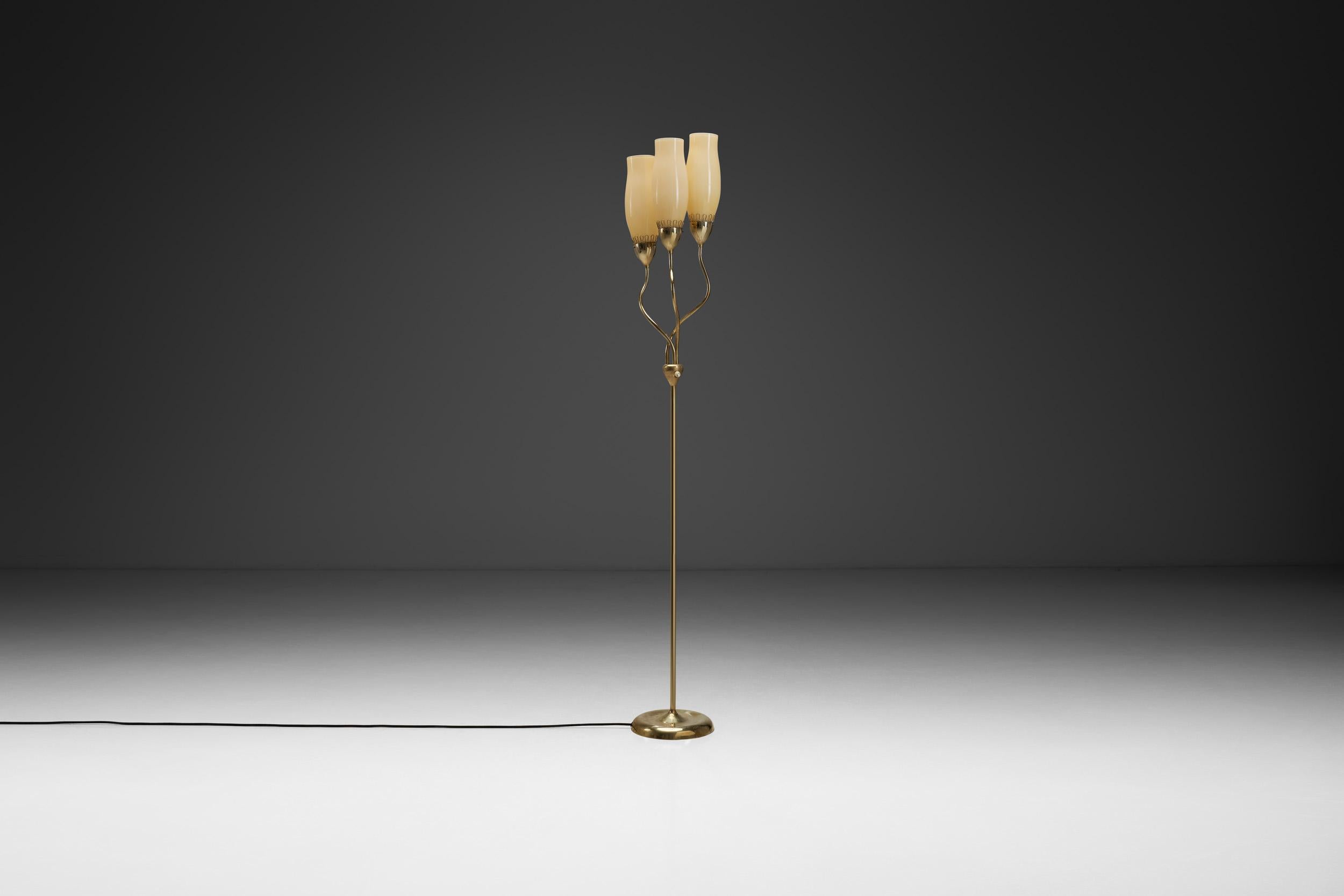 Mid-Century Modern Lampadaire modèle 
