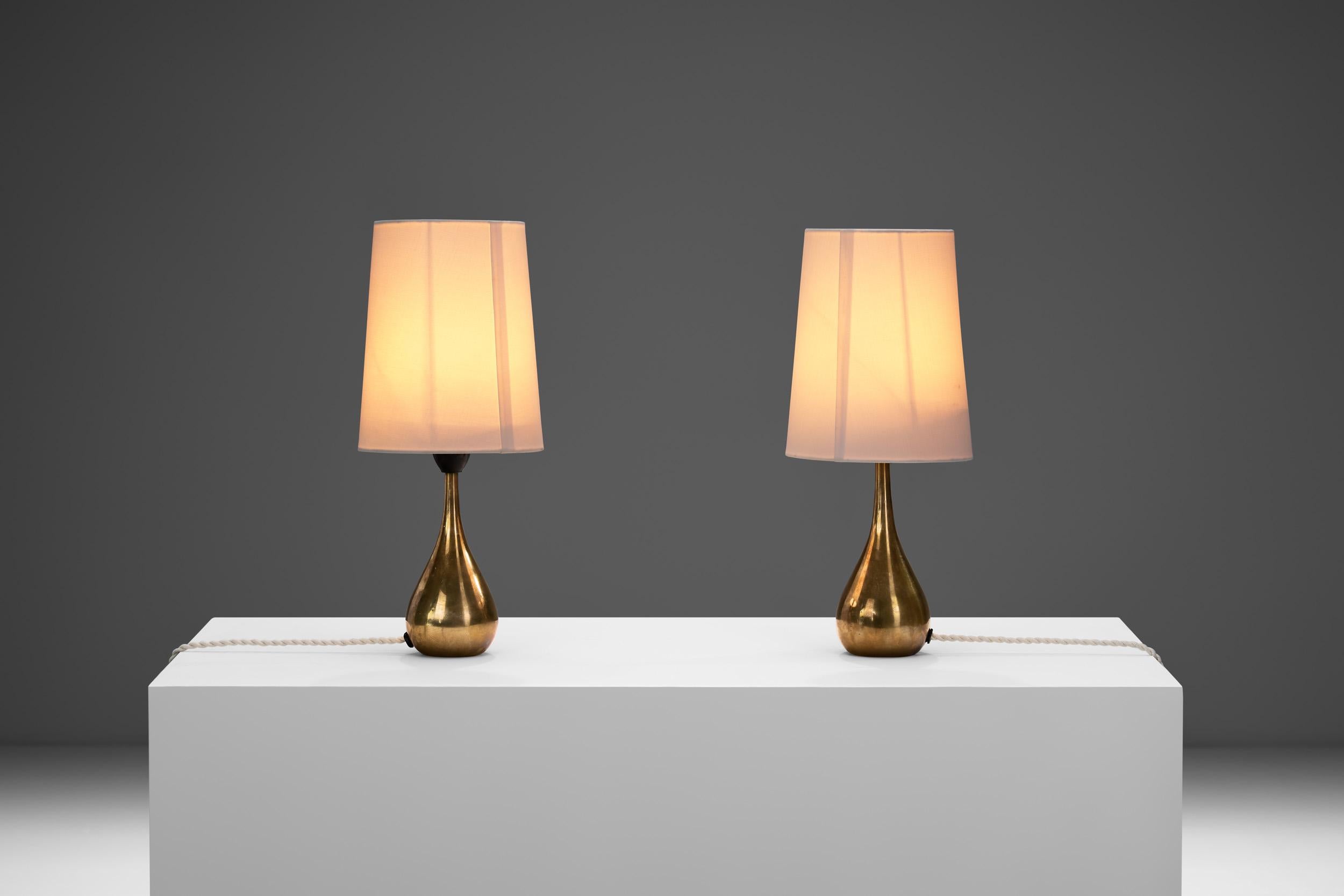 Mid-20th Century Mauri Almari Pair of “K 11-21” Brass Table Lamps for Idman Oy, Finland 1950s