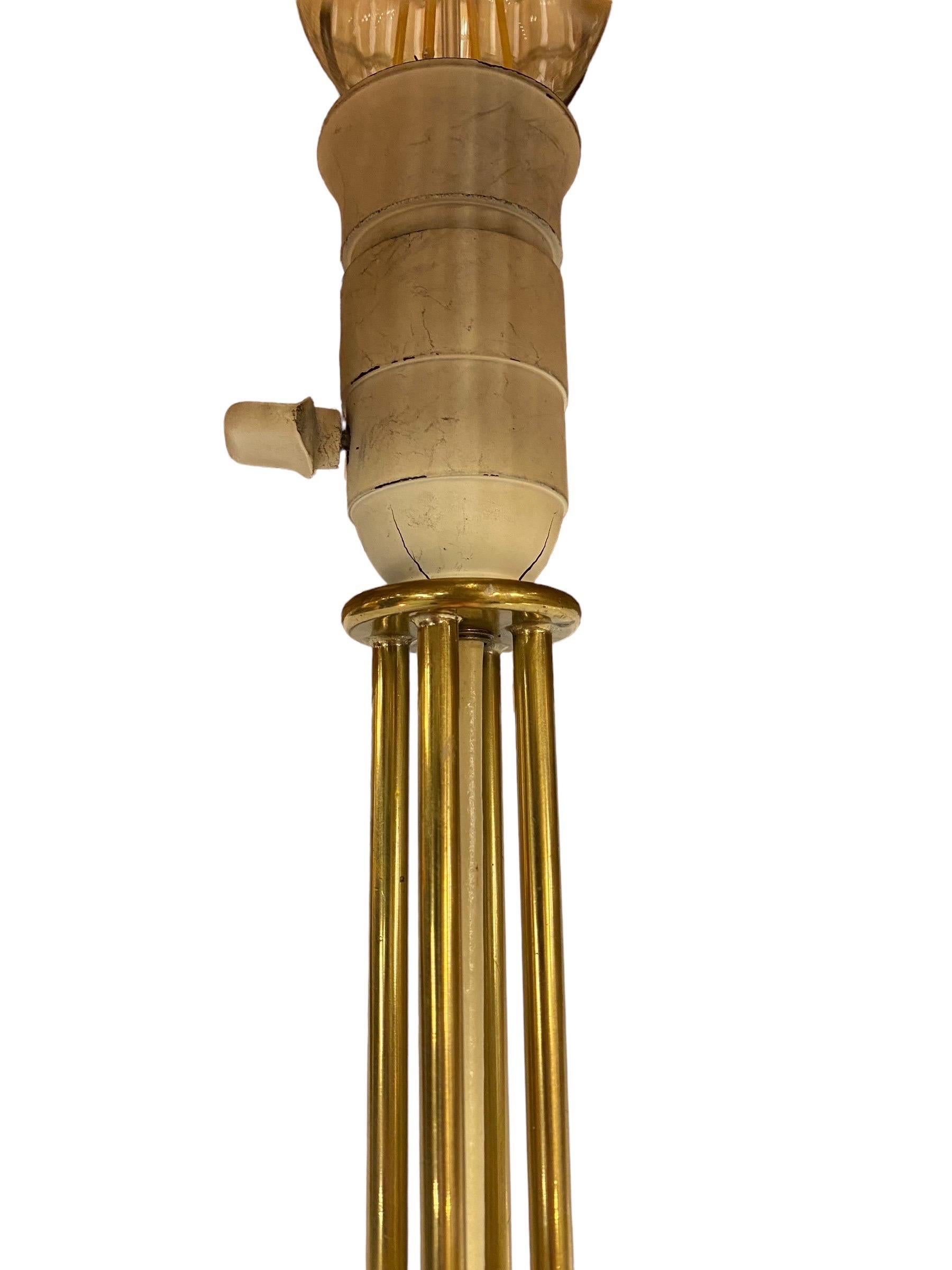 Lampe de table Mauri Almari Mauri modèle 61054 en laiton et rotin, Idman, années 1950 en vente 2