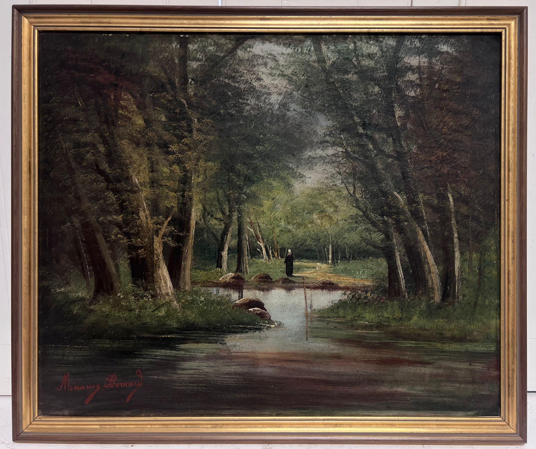 Antiquité, 19ème siècle, peinture à l'huile française signée, Dame se promenant dans les Woods  - Painting de Maurice Bernard
