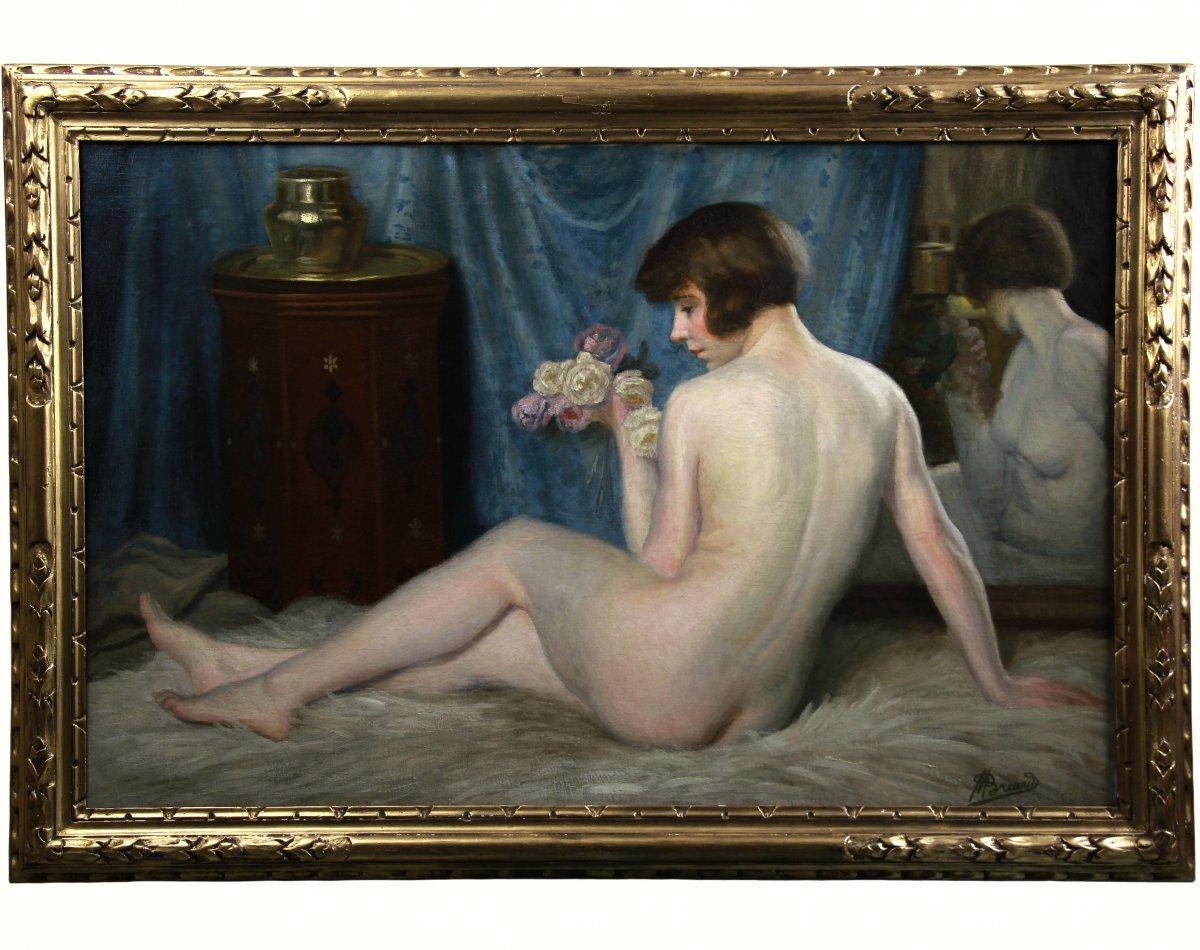 "Painting Oil On Canvas, Nude In An Oriental Setting Maurice Briard"
Beautiful and large oil on canvas, French school signed from the 1920's representing a naked young girl in an Orientalist setting (on a sheepskin rug next to a Moorish table). The