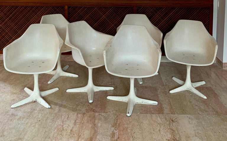 Mid-20th Century Maurice Burke for Arkana Set of 6 swivel Lounge Chairs Model No. 116 For Sale